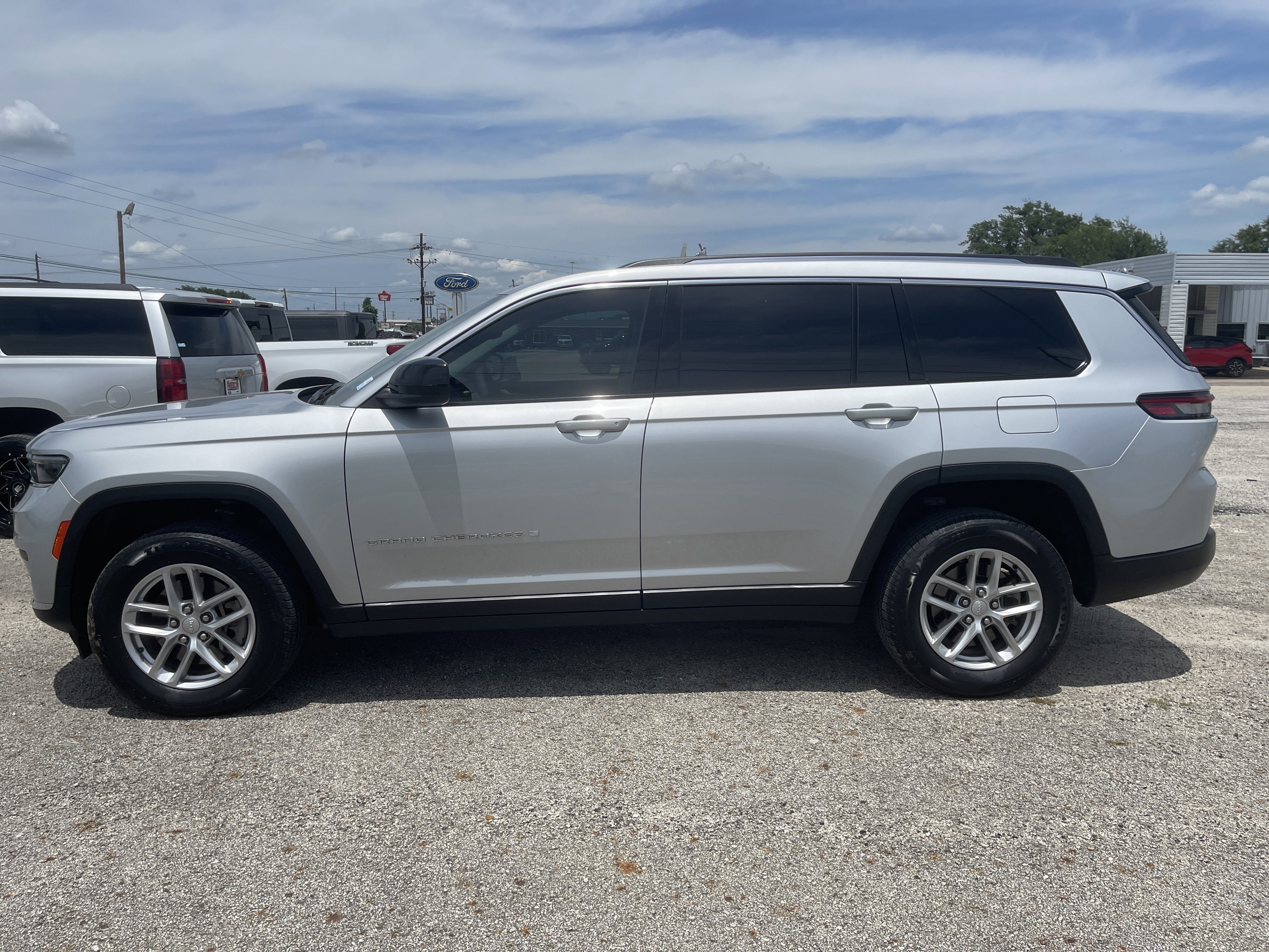 2023 Jeep Grand Cherokee L Laredo