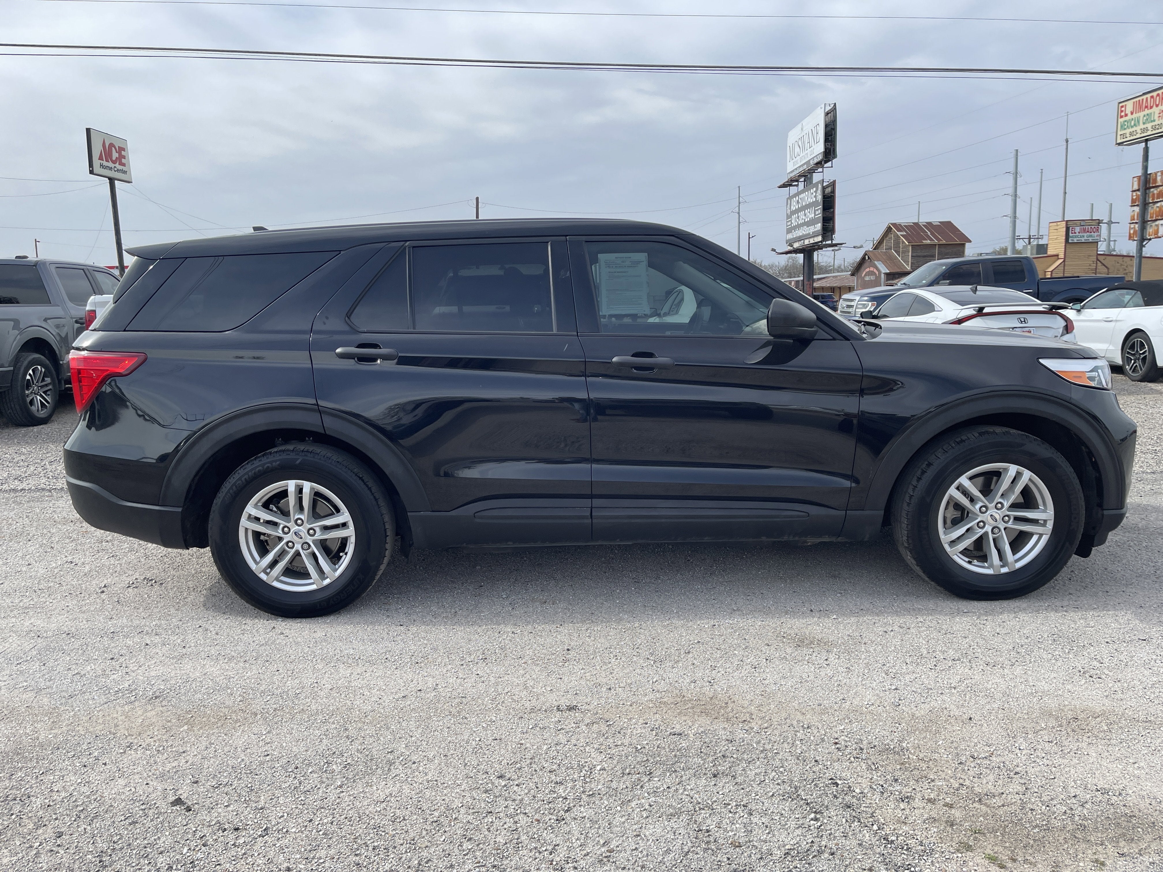 2023 Ford Explorer Base