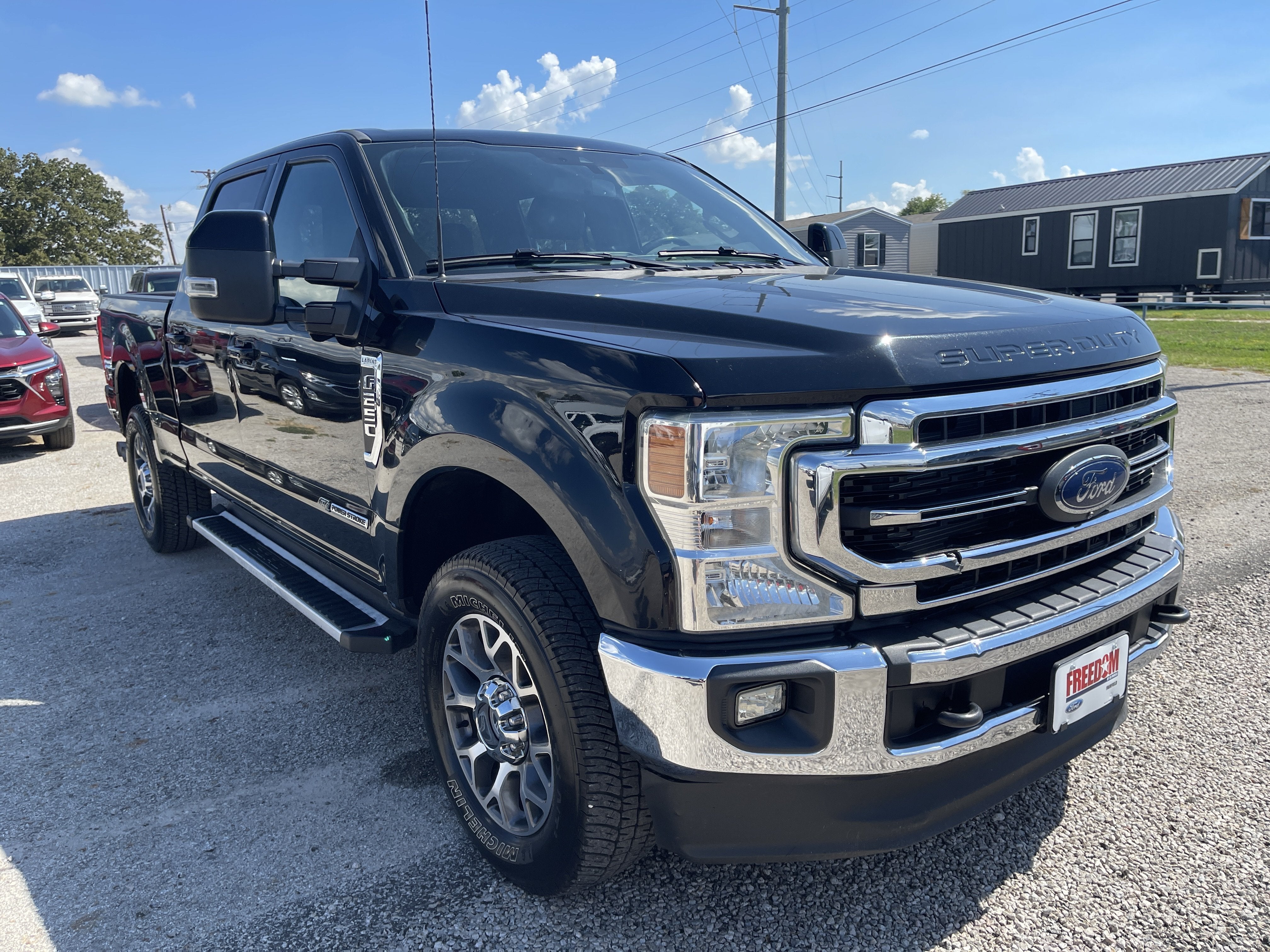 2022 Ford Super Duty F-250 SRW LARIAT