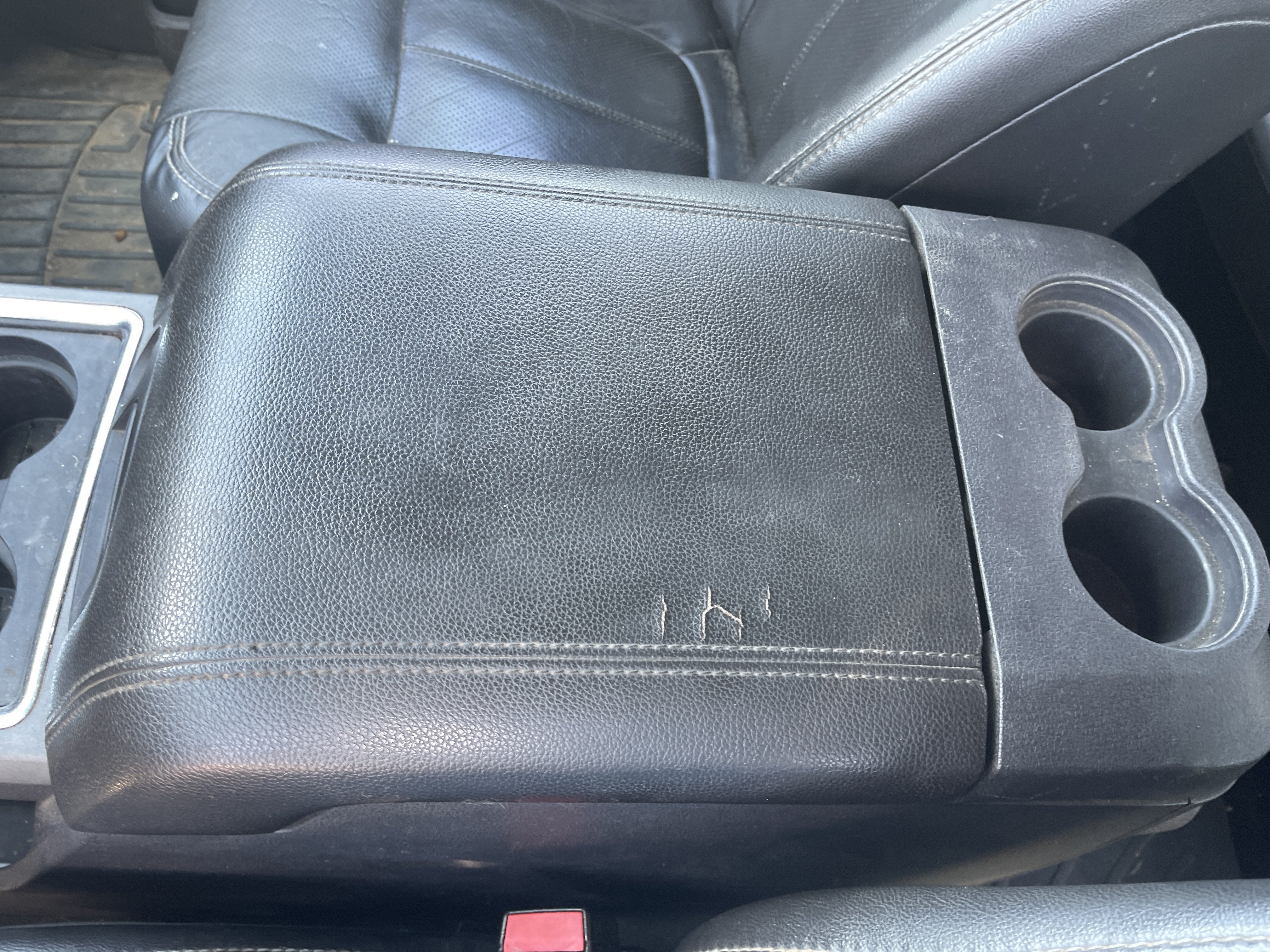 2012 Ford Super Duty F-350 DRW Lariat