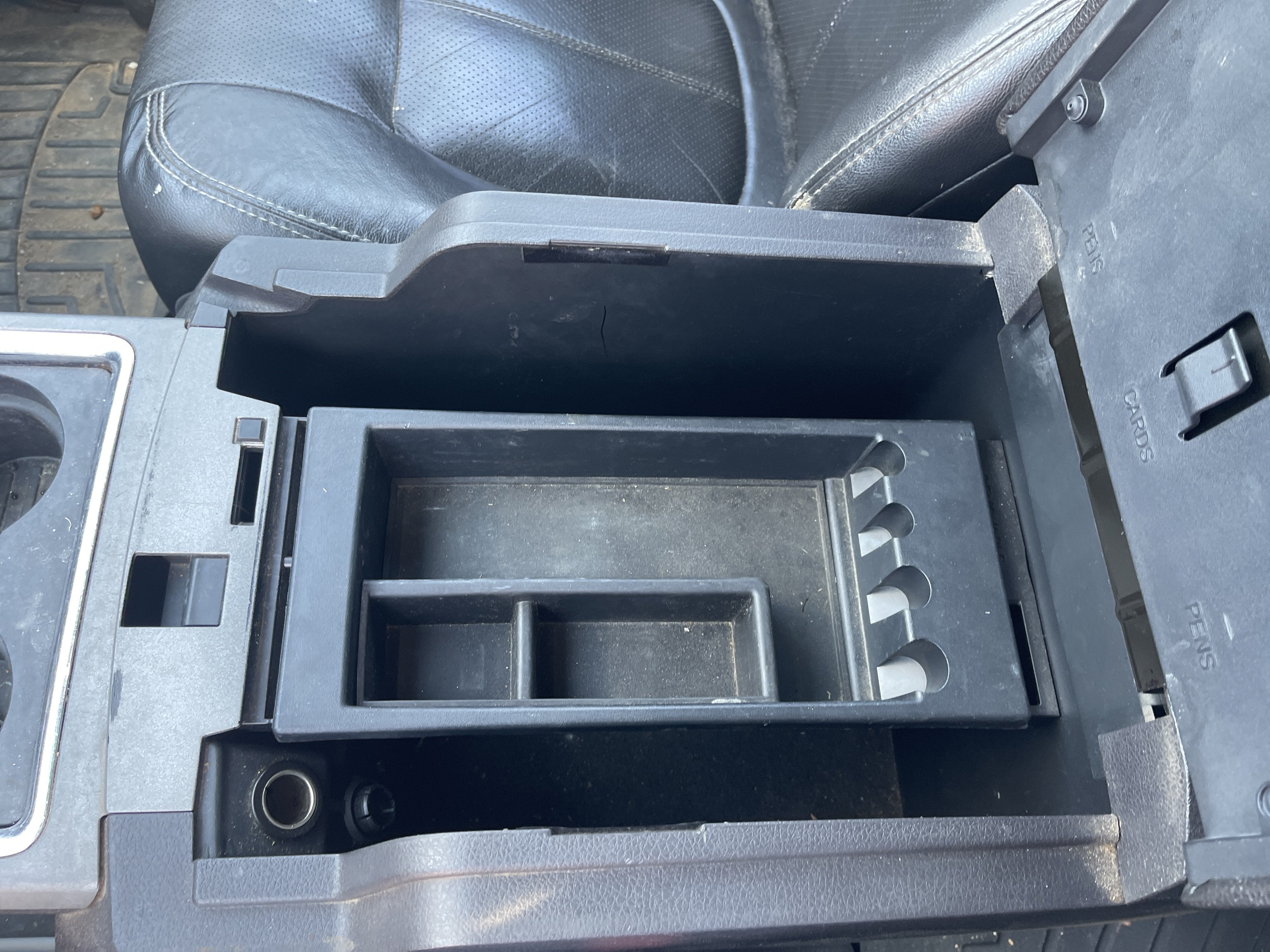 2012 Ford Super Duty F-350 DRW Lariat