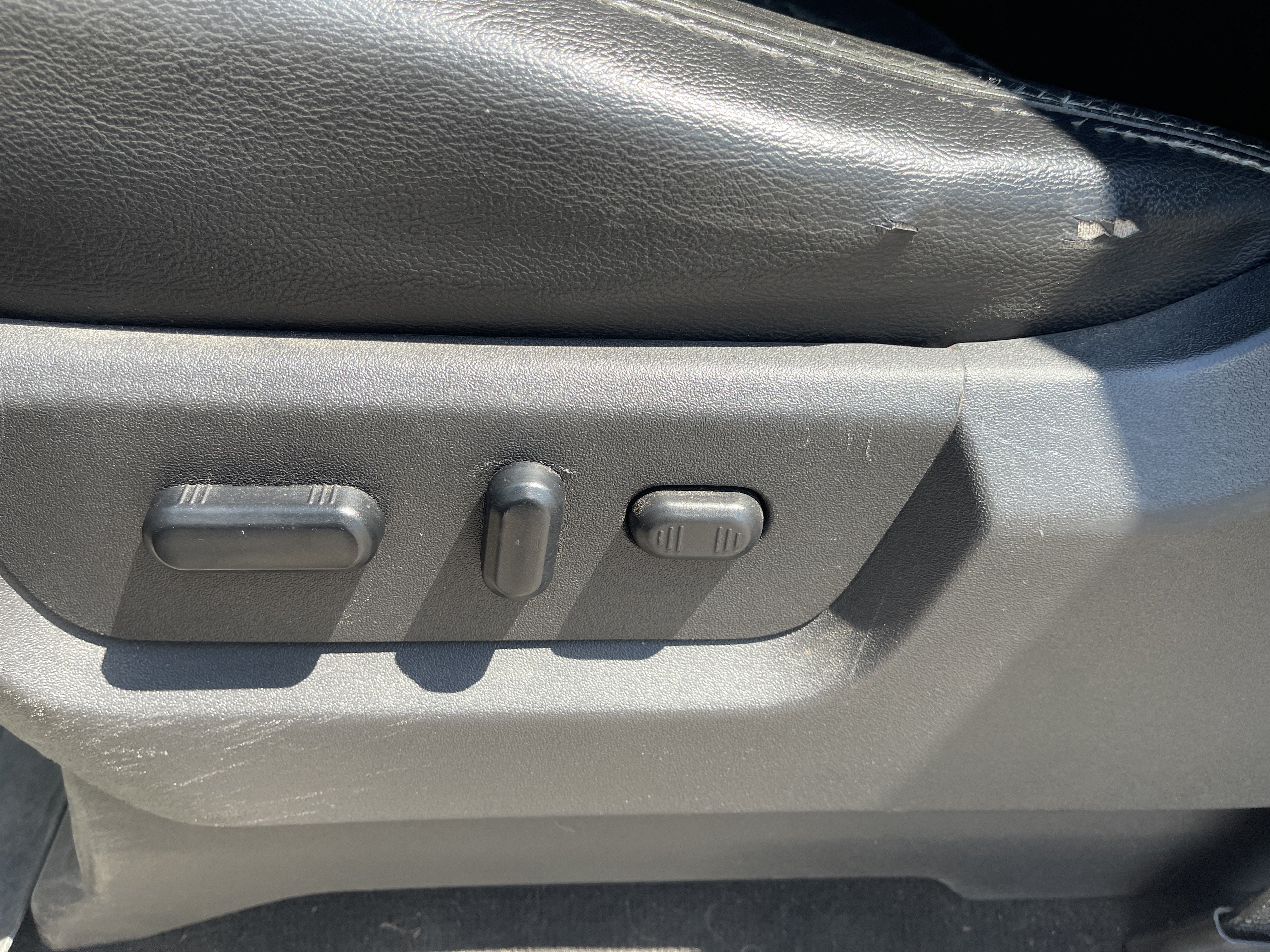 2012 Ford Super Duty F-350 DRW Lariat