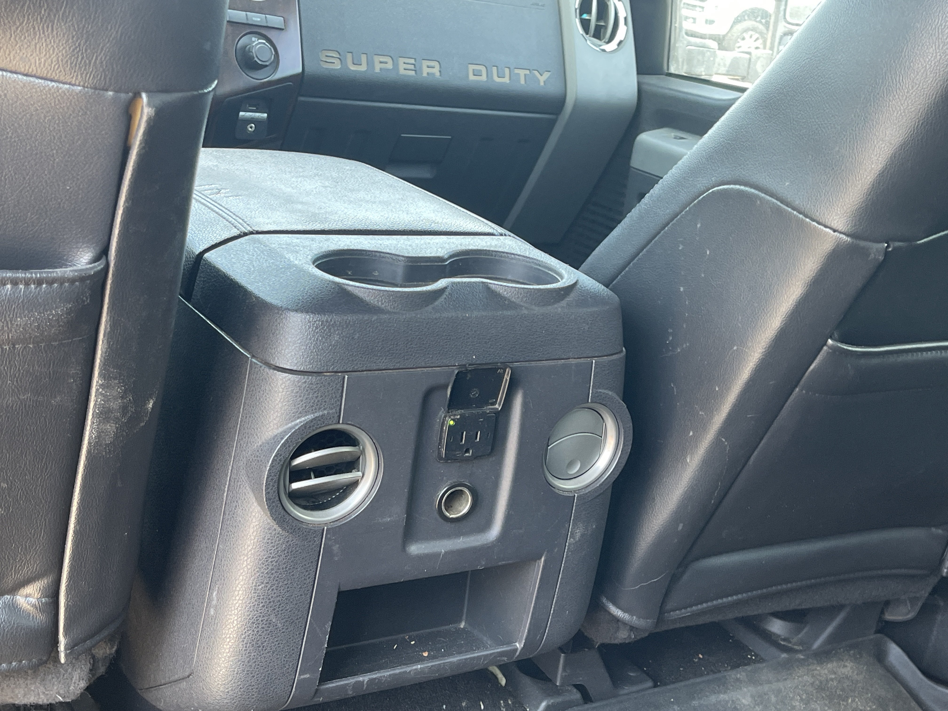 2012 Ford Super Duty F-350 DRW Lariat