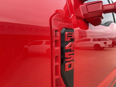 2026 Ford Super Duty F-450 DRW LARIAT