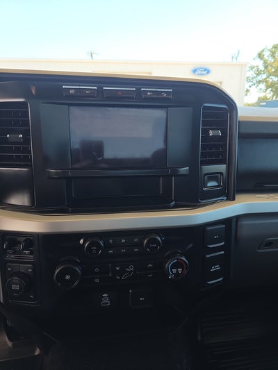 2023 Ford Super Duty F-450 DRW XLT
