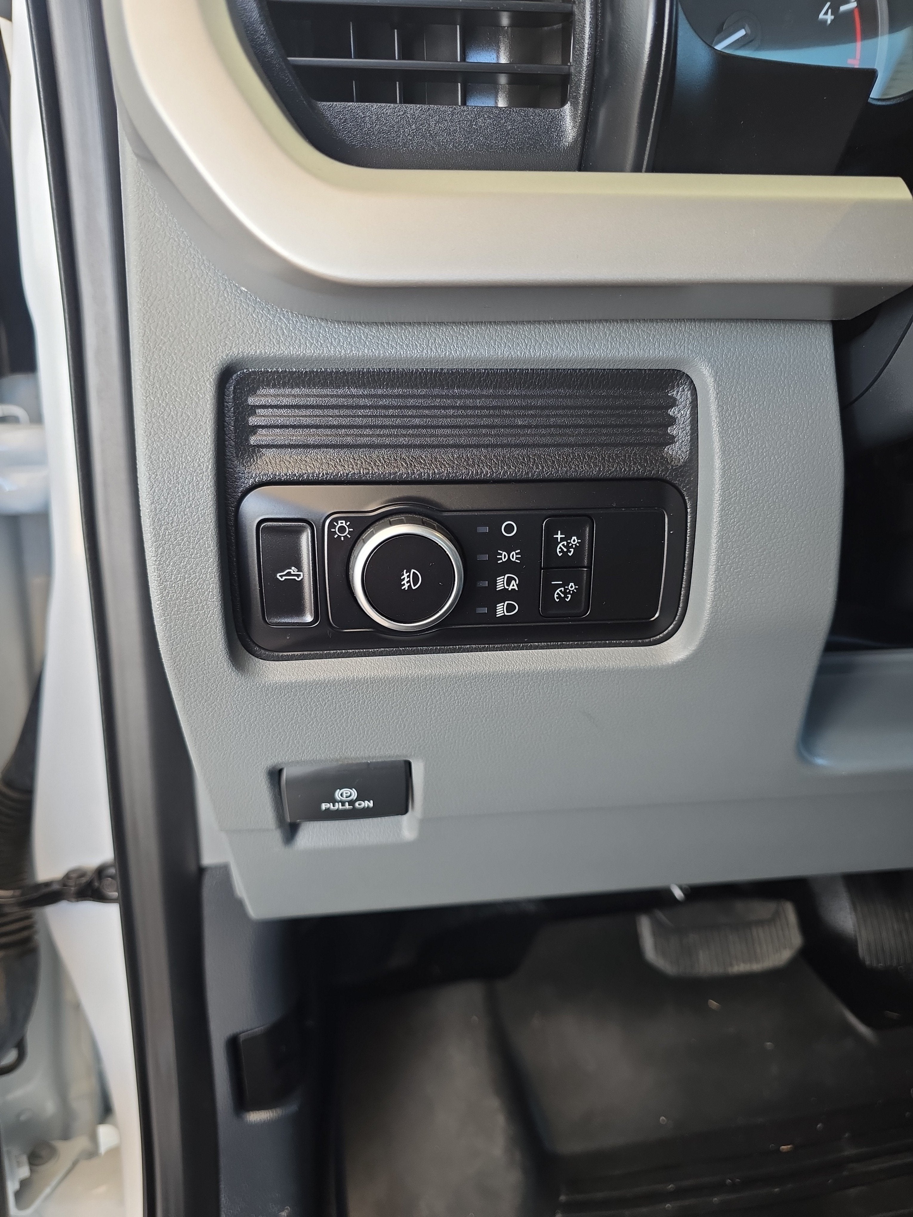 2023 Ford Super Duty F-450 DRW XLT