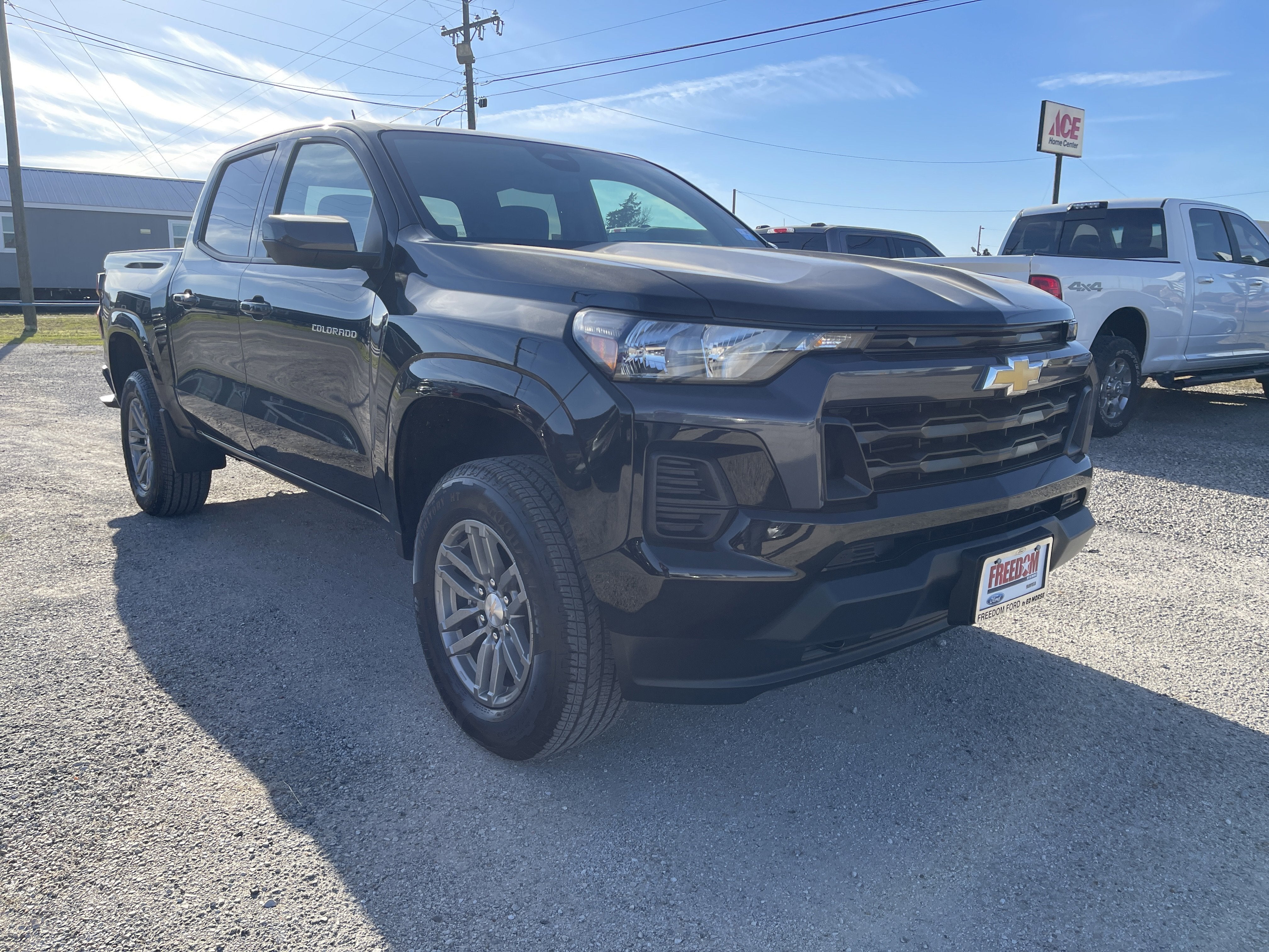 2024 Chevrolet Colorado 4WD LT