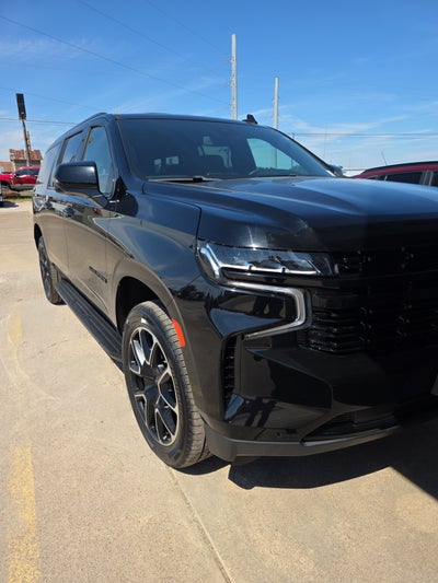 2023 Chevrolet Suburban RST