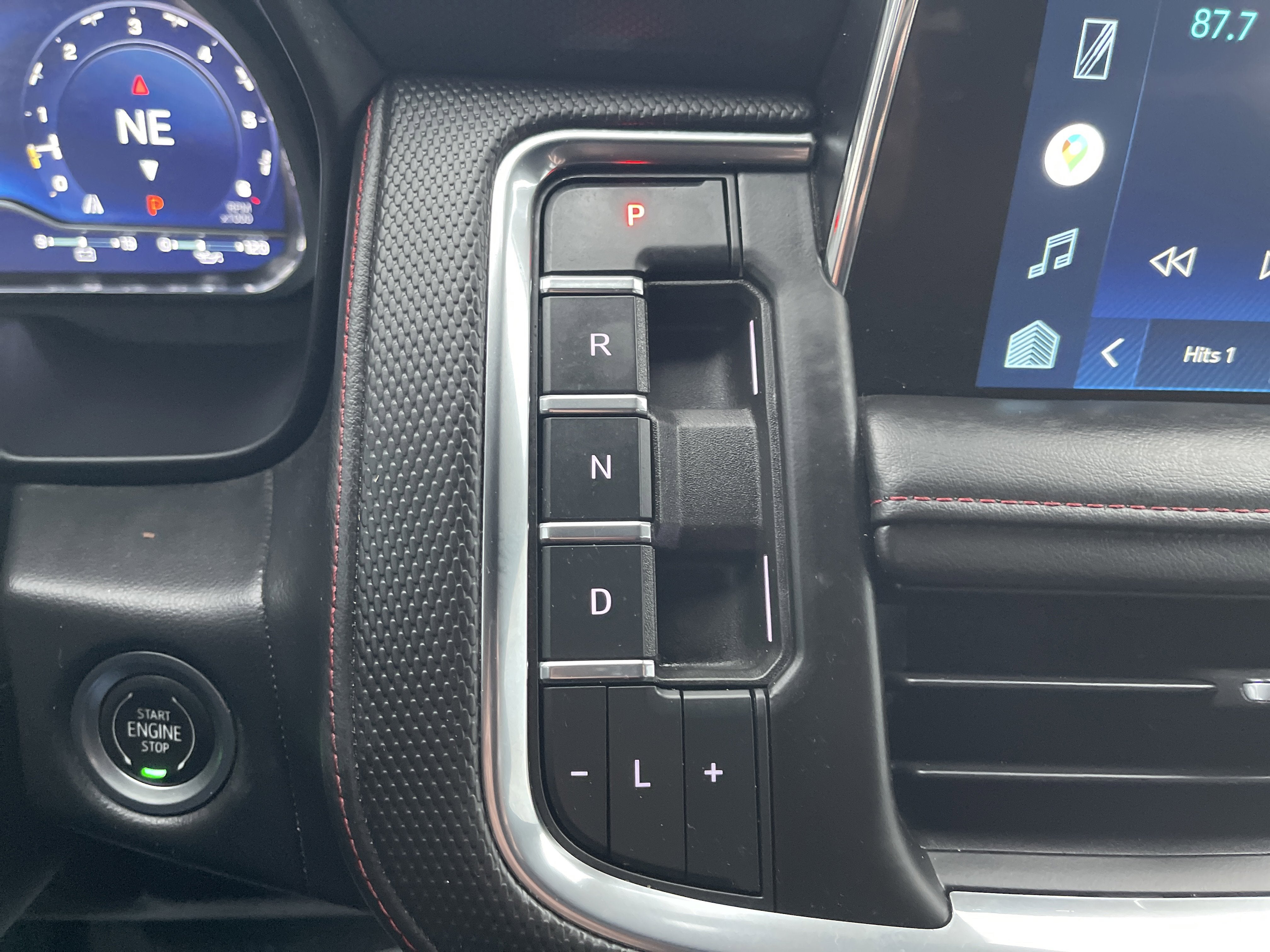 2022 Chevrolet Suburban RST