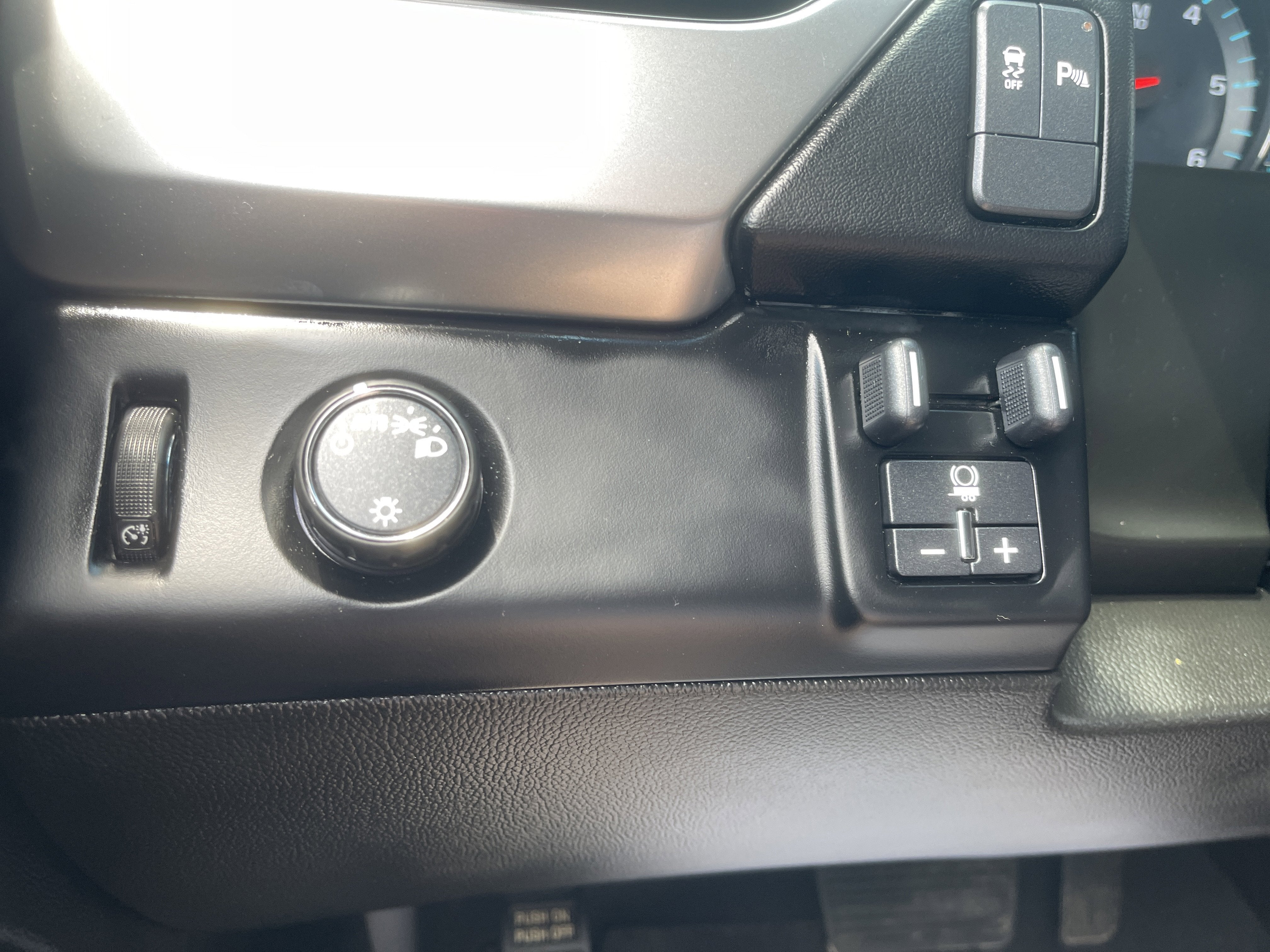 2019 Chevrolet Suburban LS