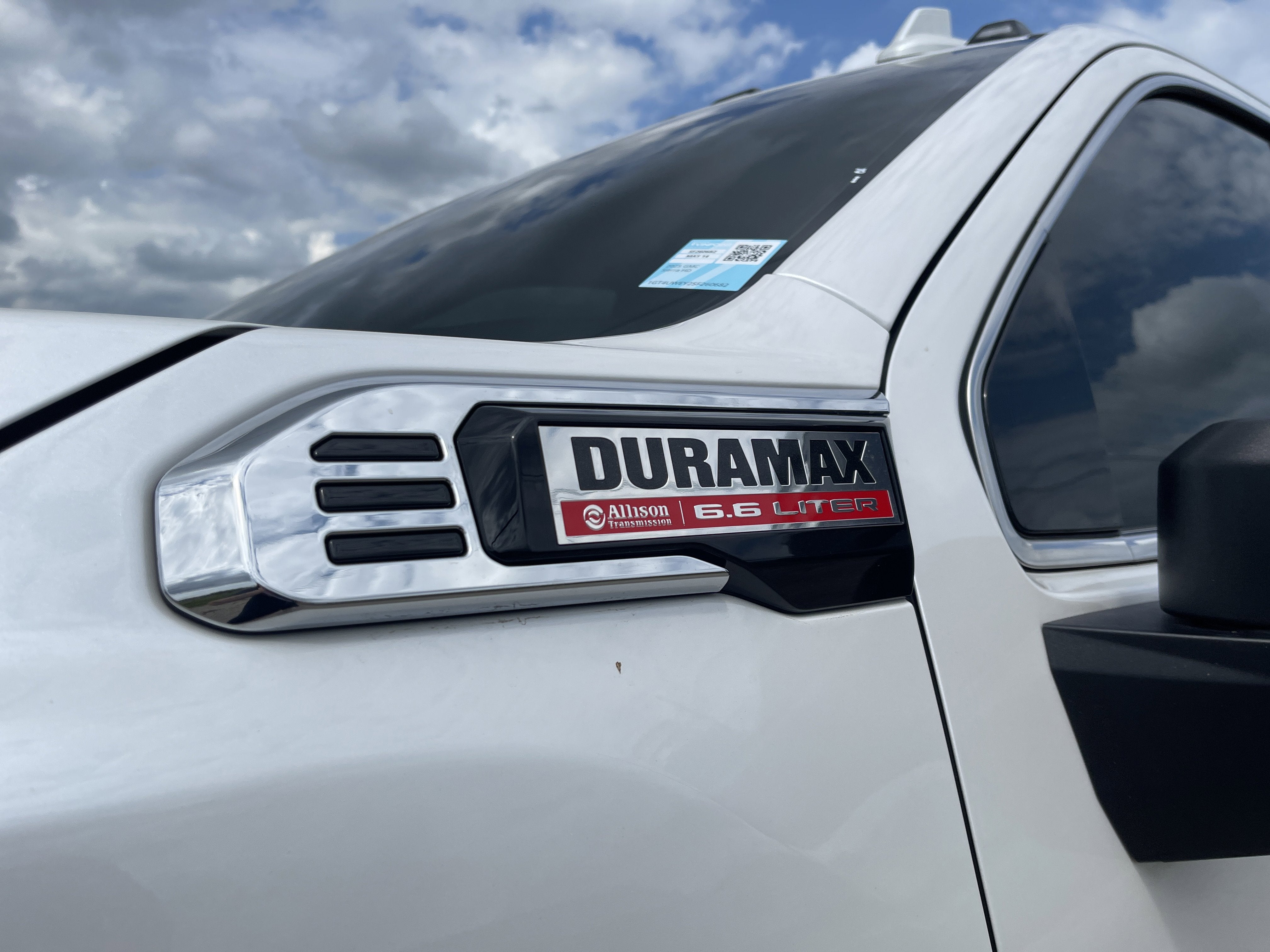 2025 GMC Sierra 3500HD Denali