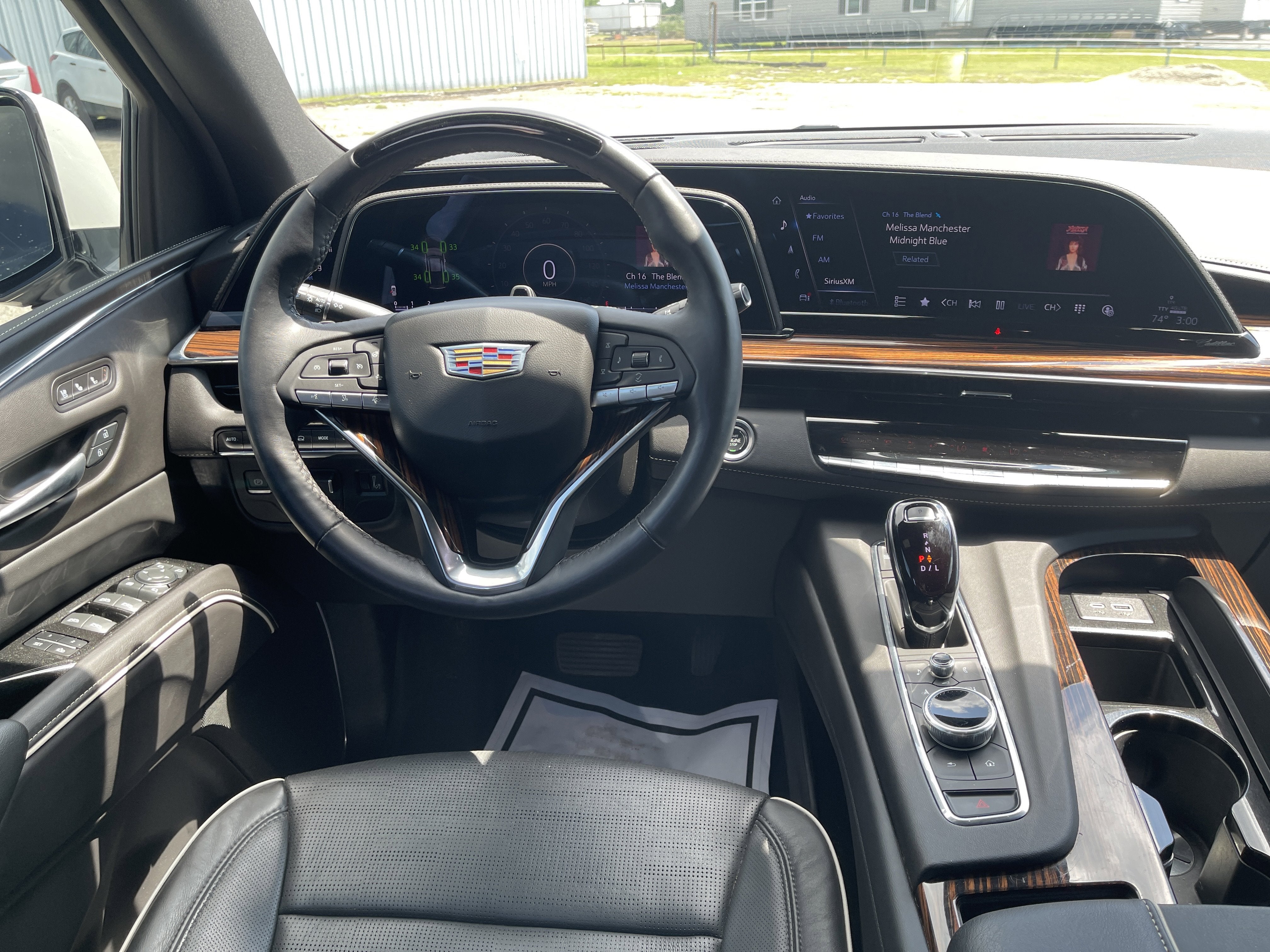2024 Cadillac Escalade ESV 4WD Premium Luxury
