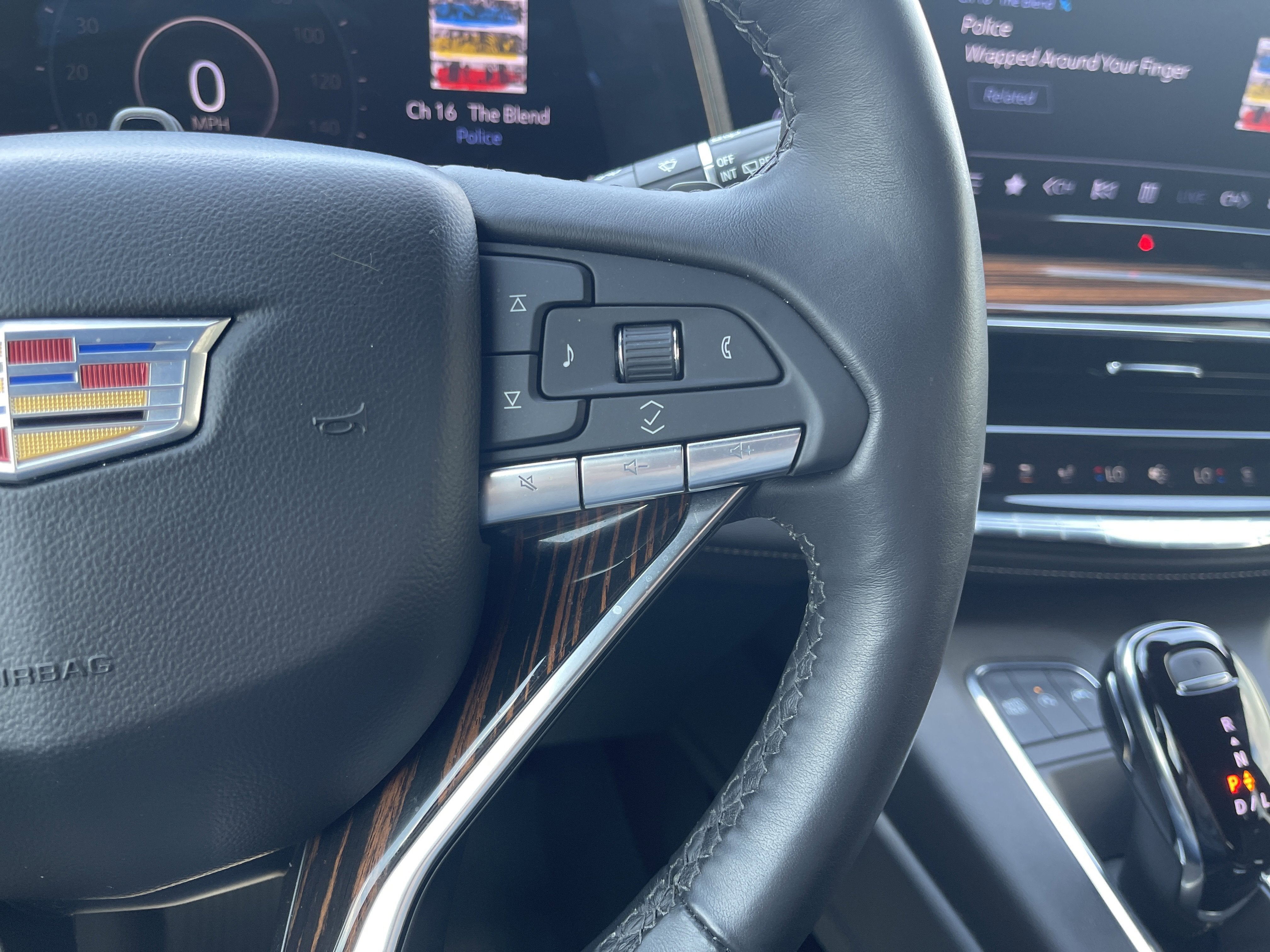 2024 Cadillac Escalade ESV 4WD Premium Luxury