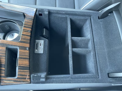 2024 Cadillac Escalade ESV 4WD Premium Luxury