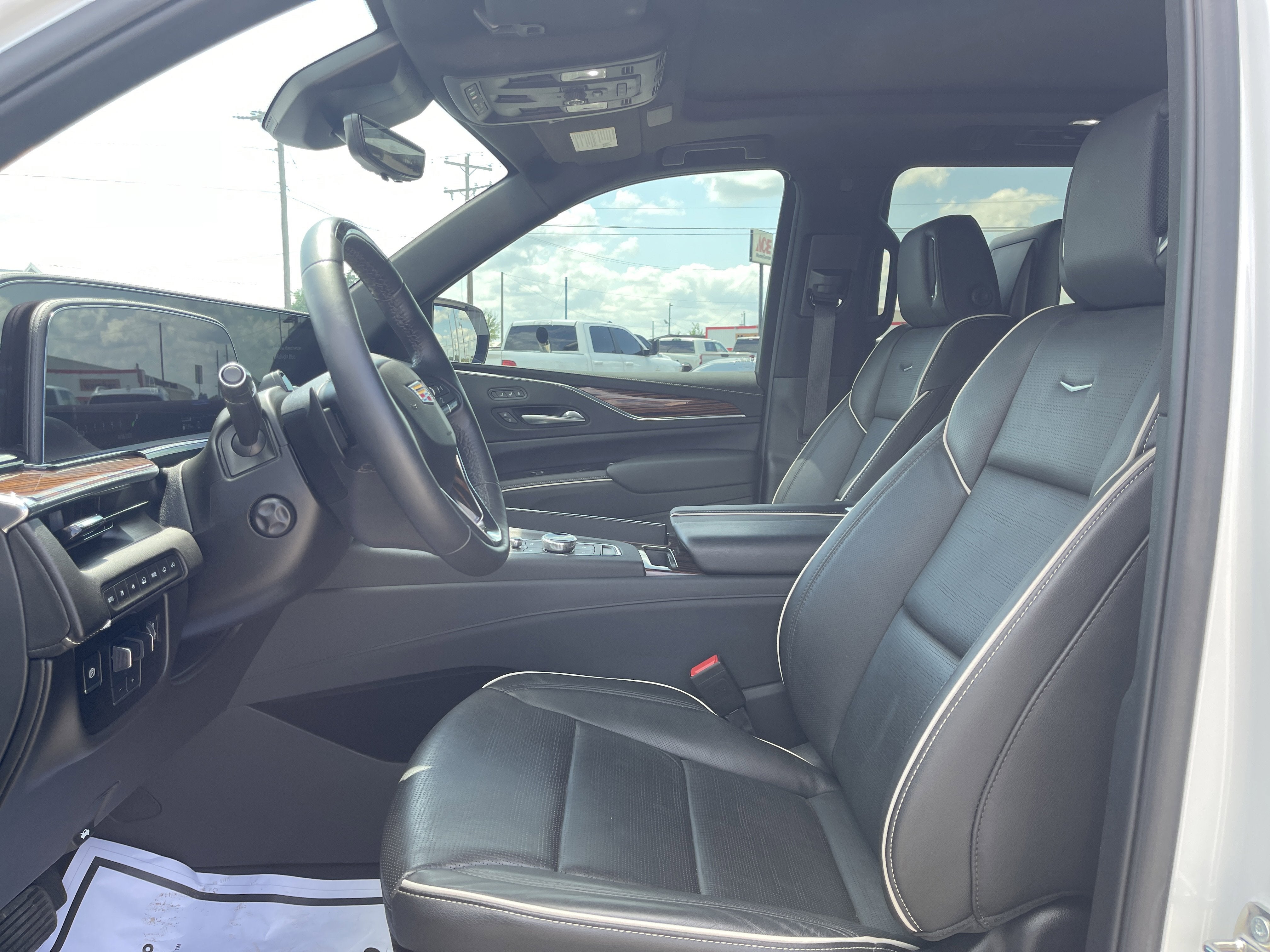 2024 Cadillac Escalade ESV 4WD Premium Luxury