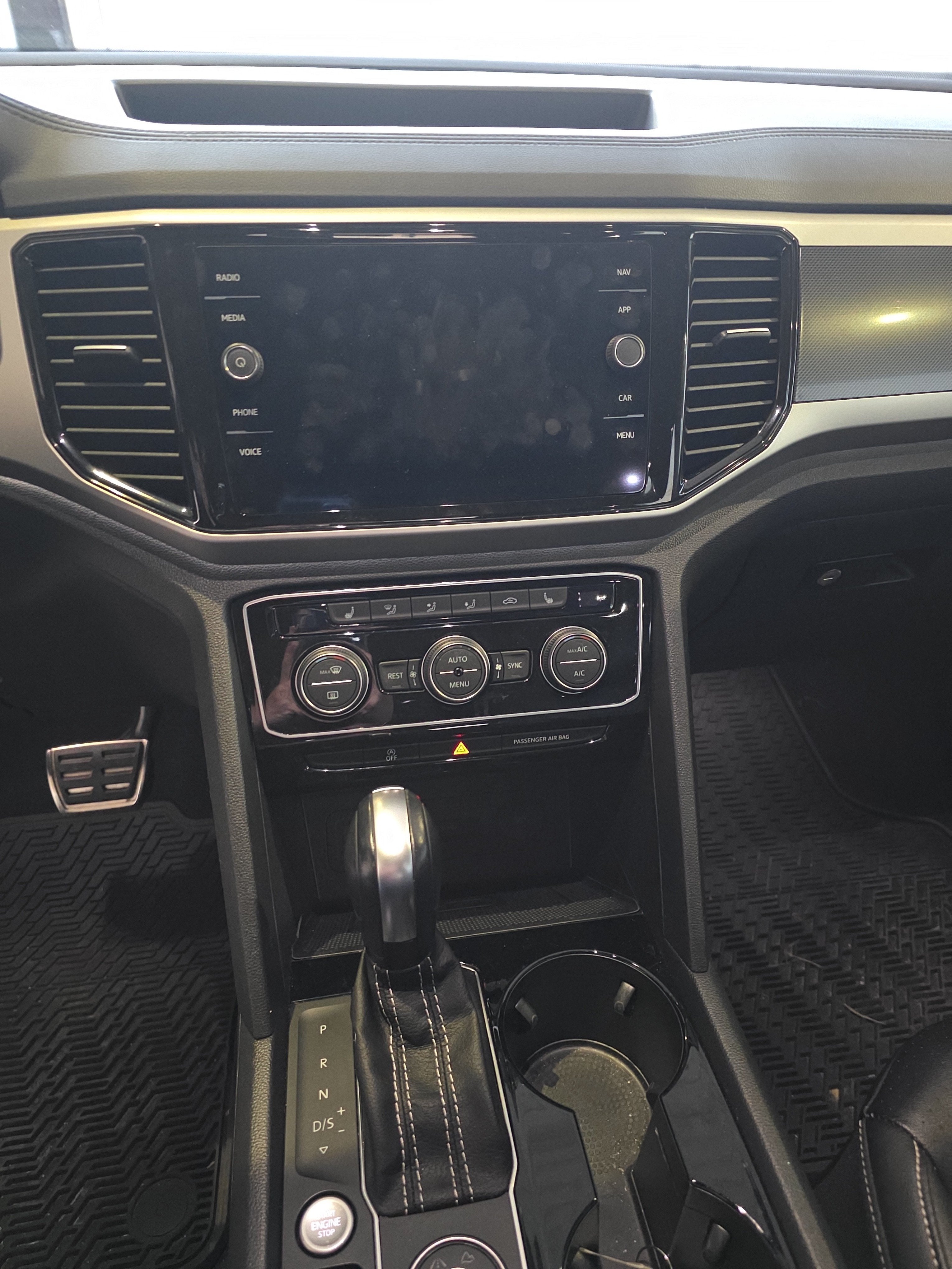 2023 Volkswagen Atlas 3.6L V6 SEL R-Line Black