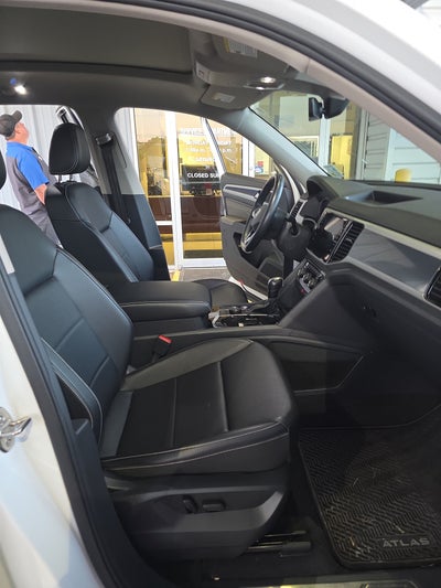2023 Volkswagen Atlas 3.6L V6 SEL R-Line Black