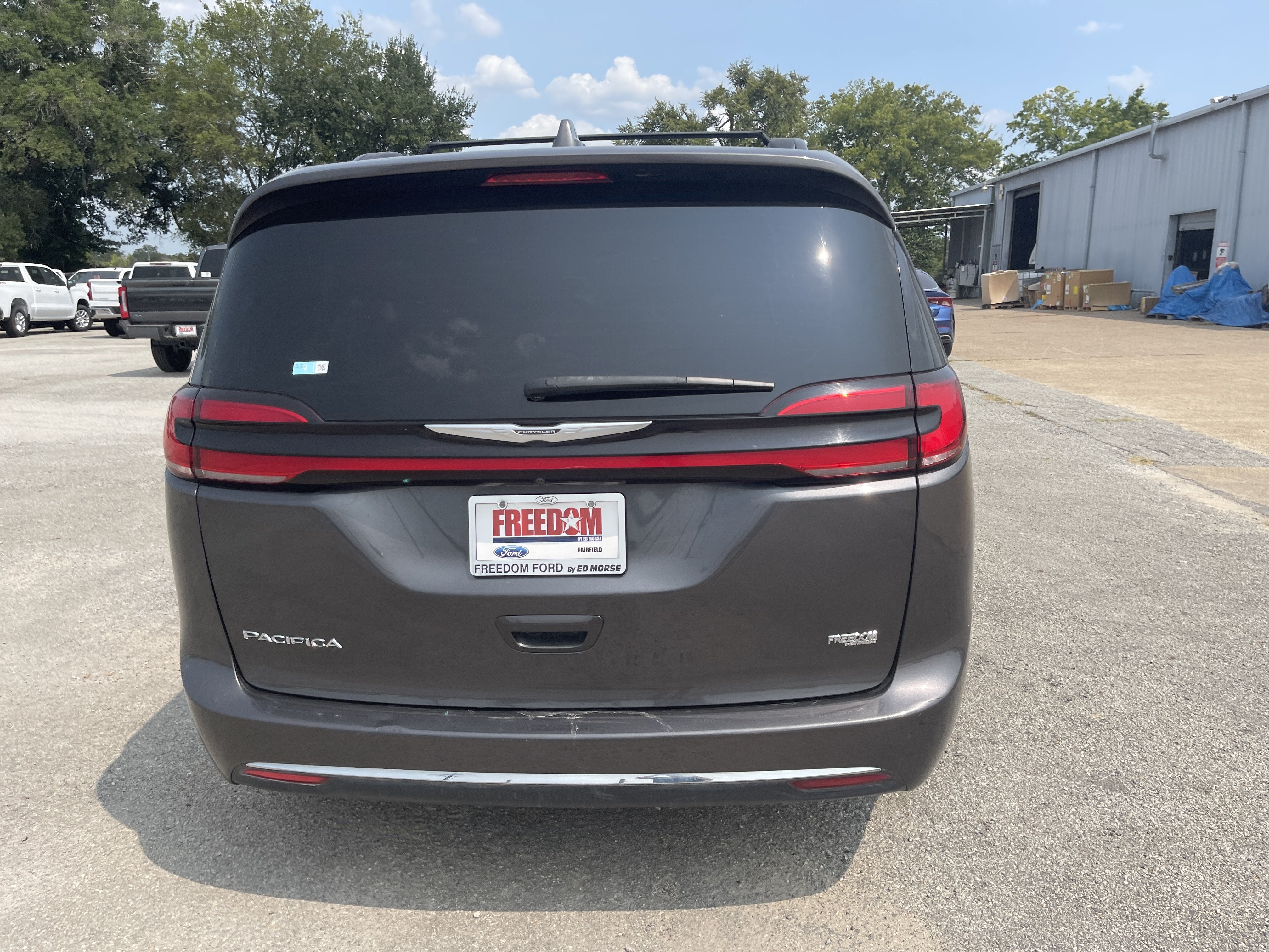 2022 Chrysler Pacifica Touring L