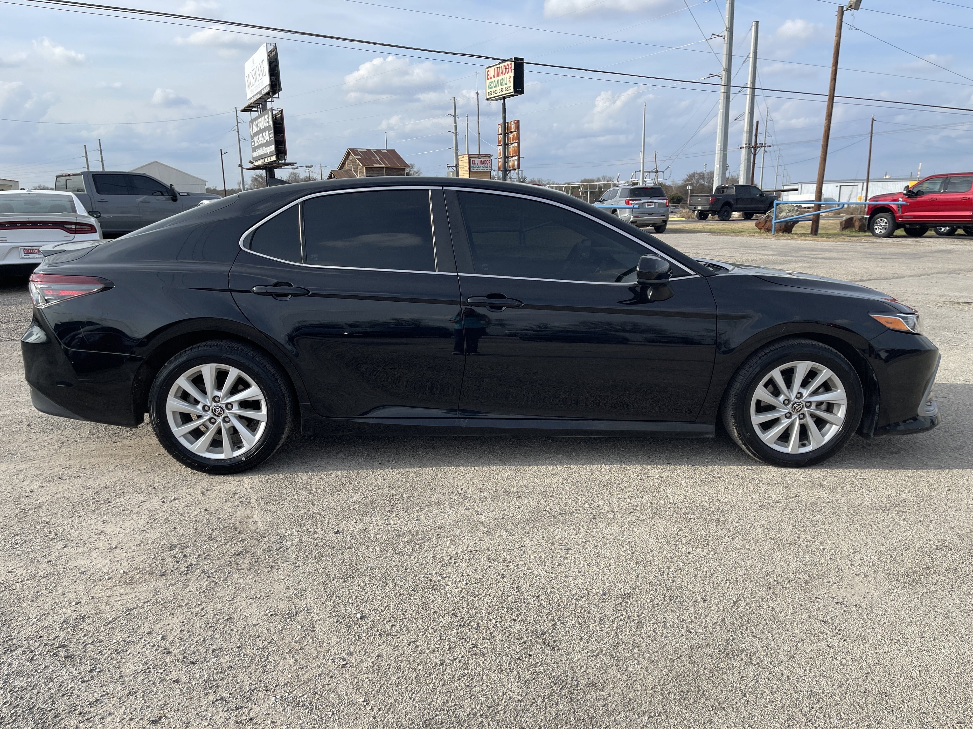 2022 Toyota Camry LE