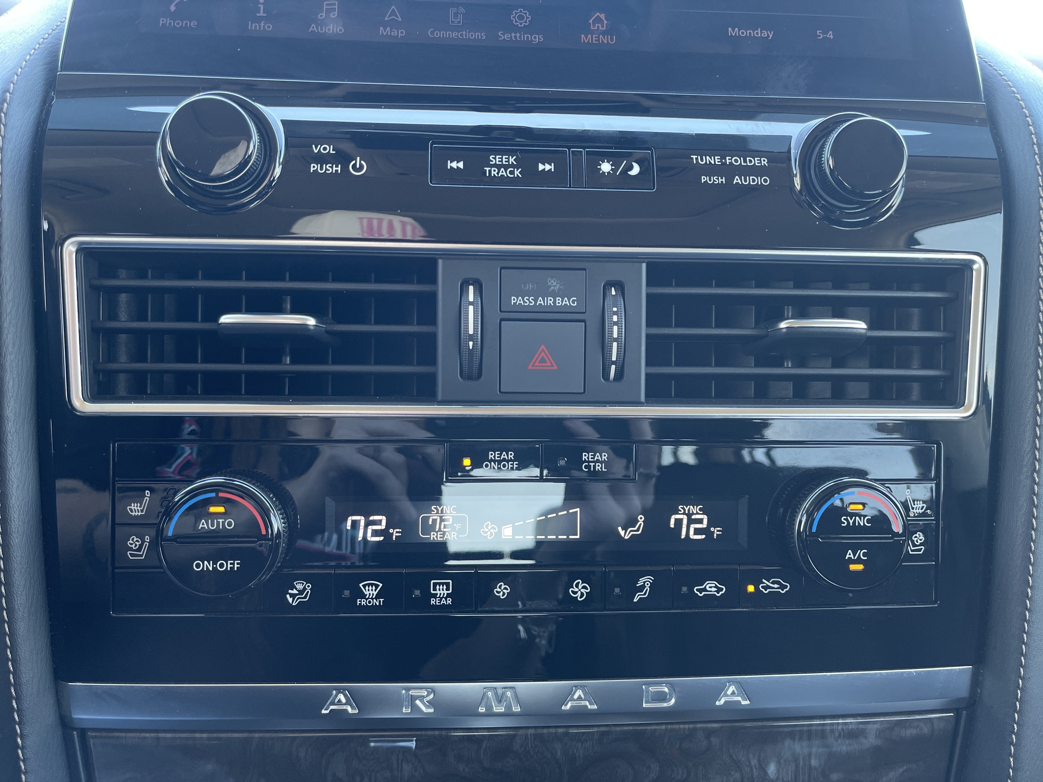 2024 Nissan Armada Platinum