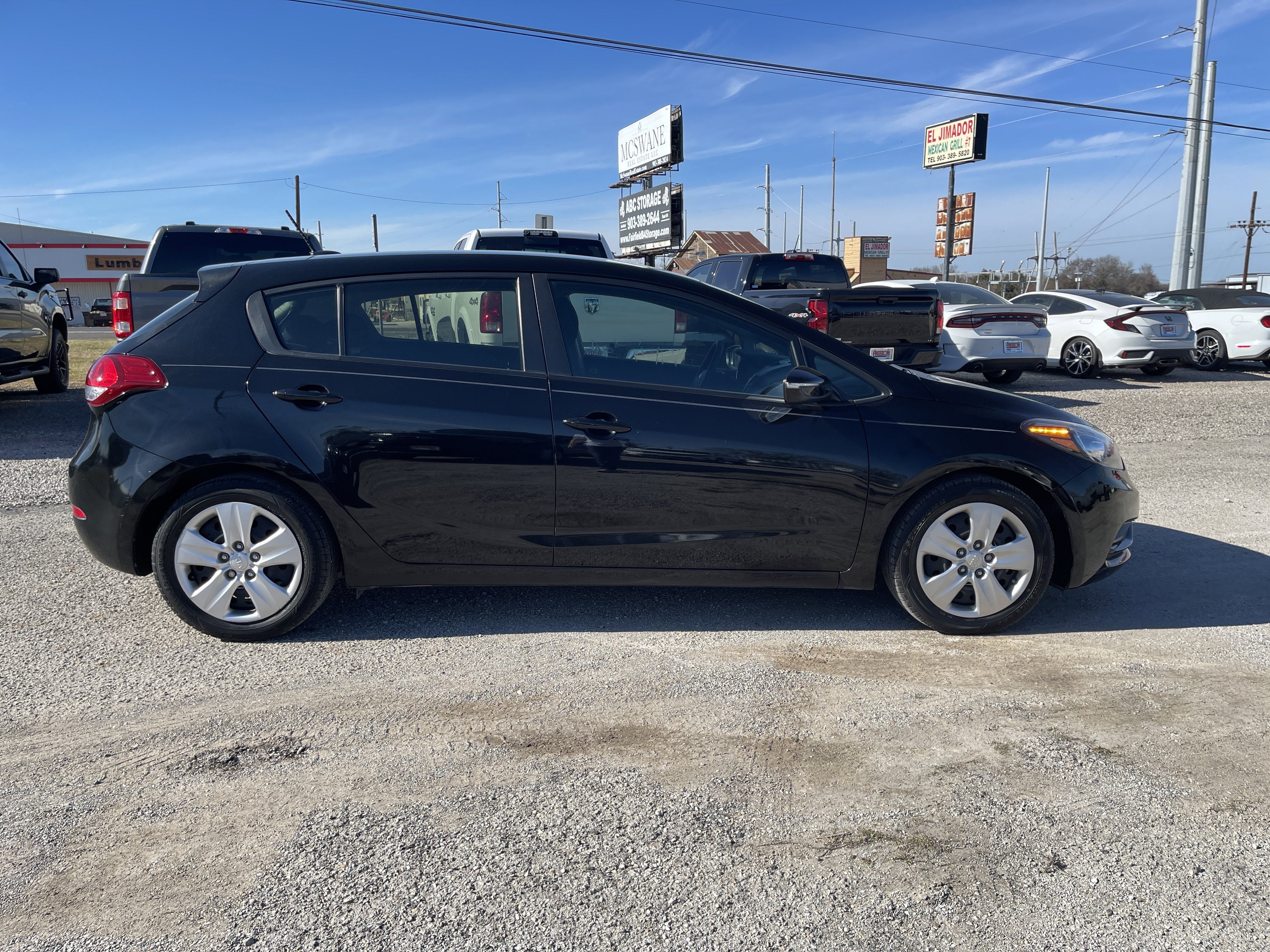 2016 Kia Forte 5-Door LX