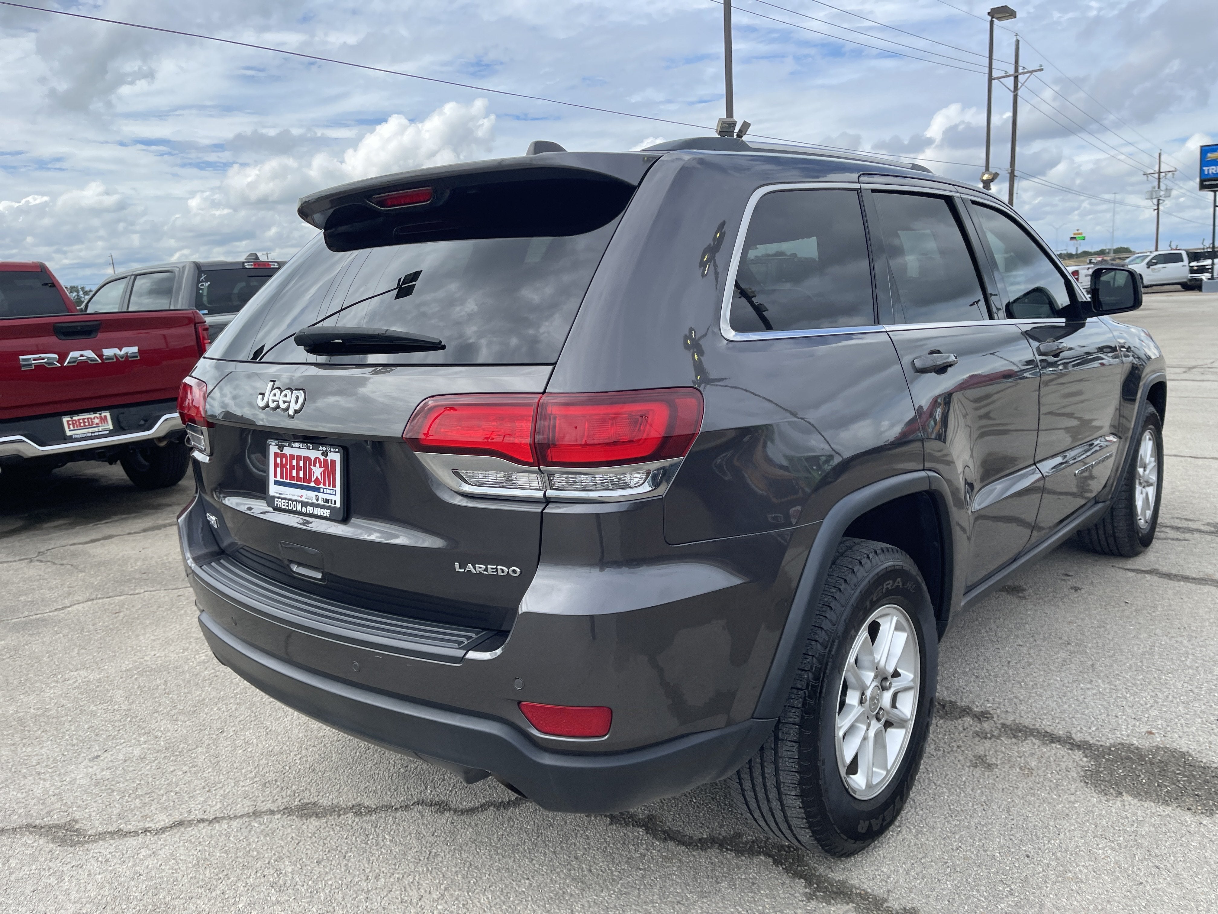 2020 Jeep Grand Cherokee Laredo E