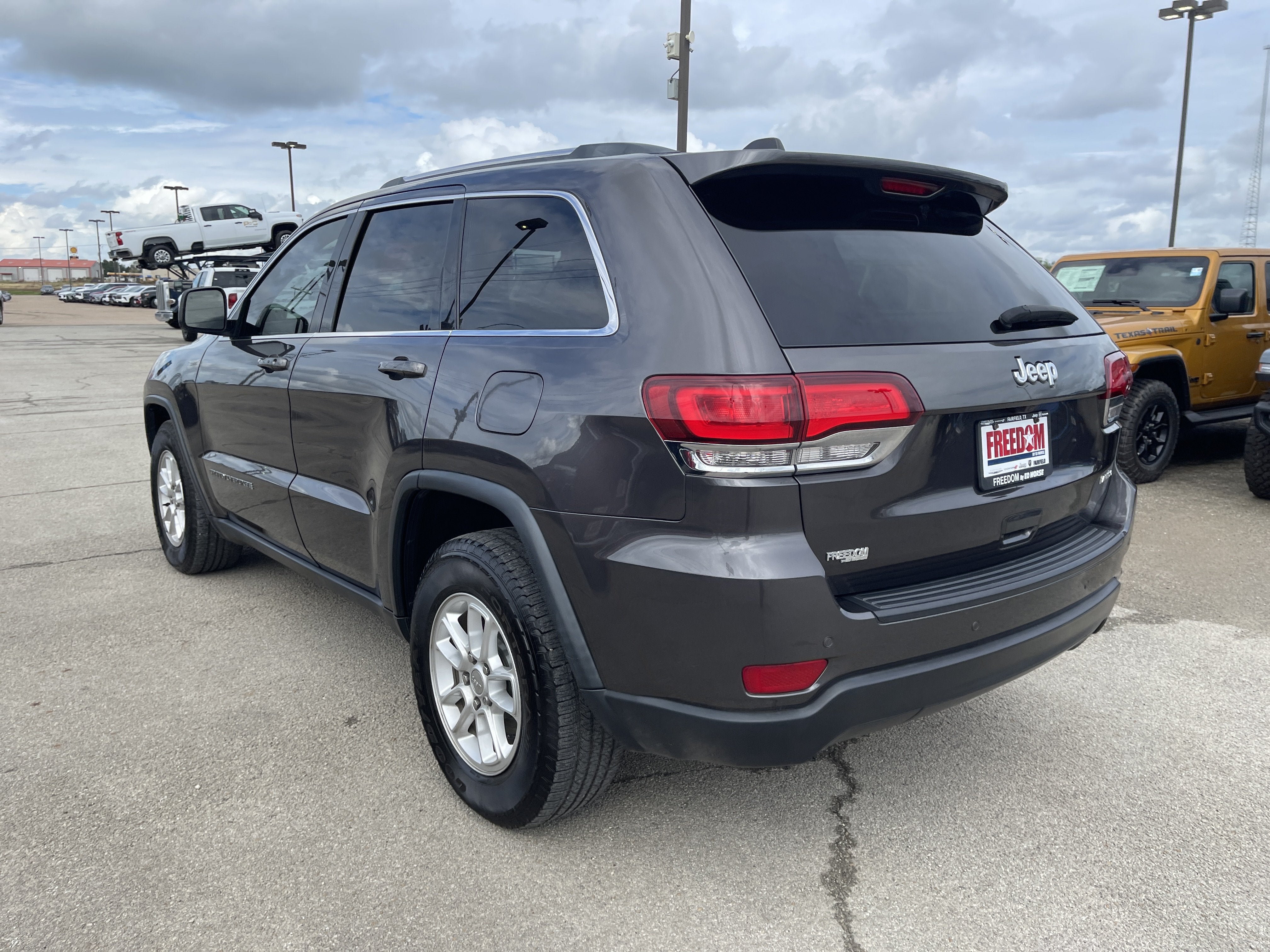 2020 Jeep Grand Cherokee Laredo E