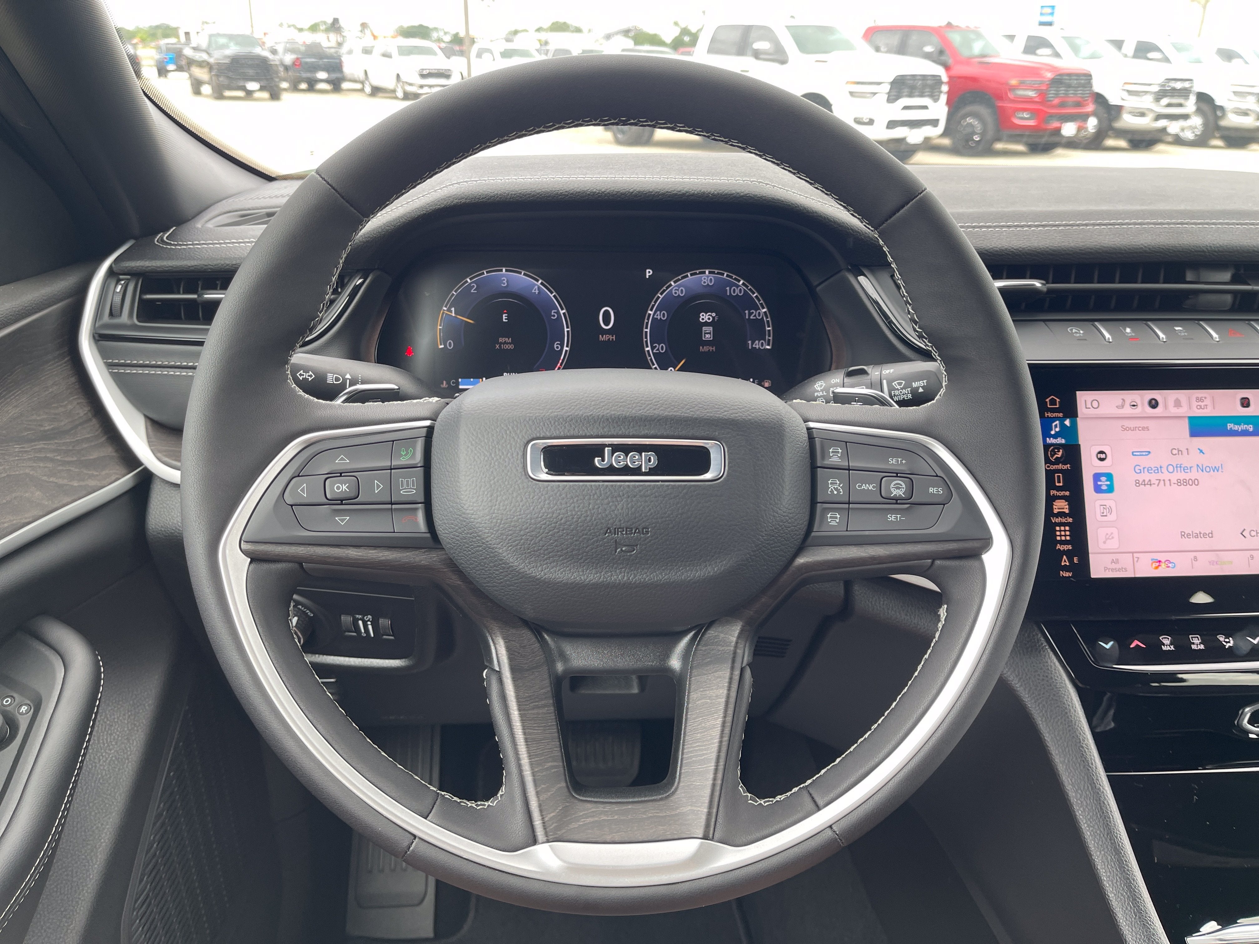 2026 Jeep Grand Cherokee Laredo Altitude