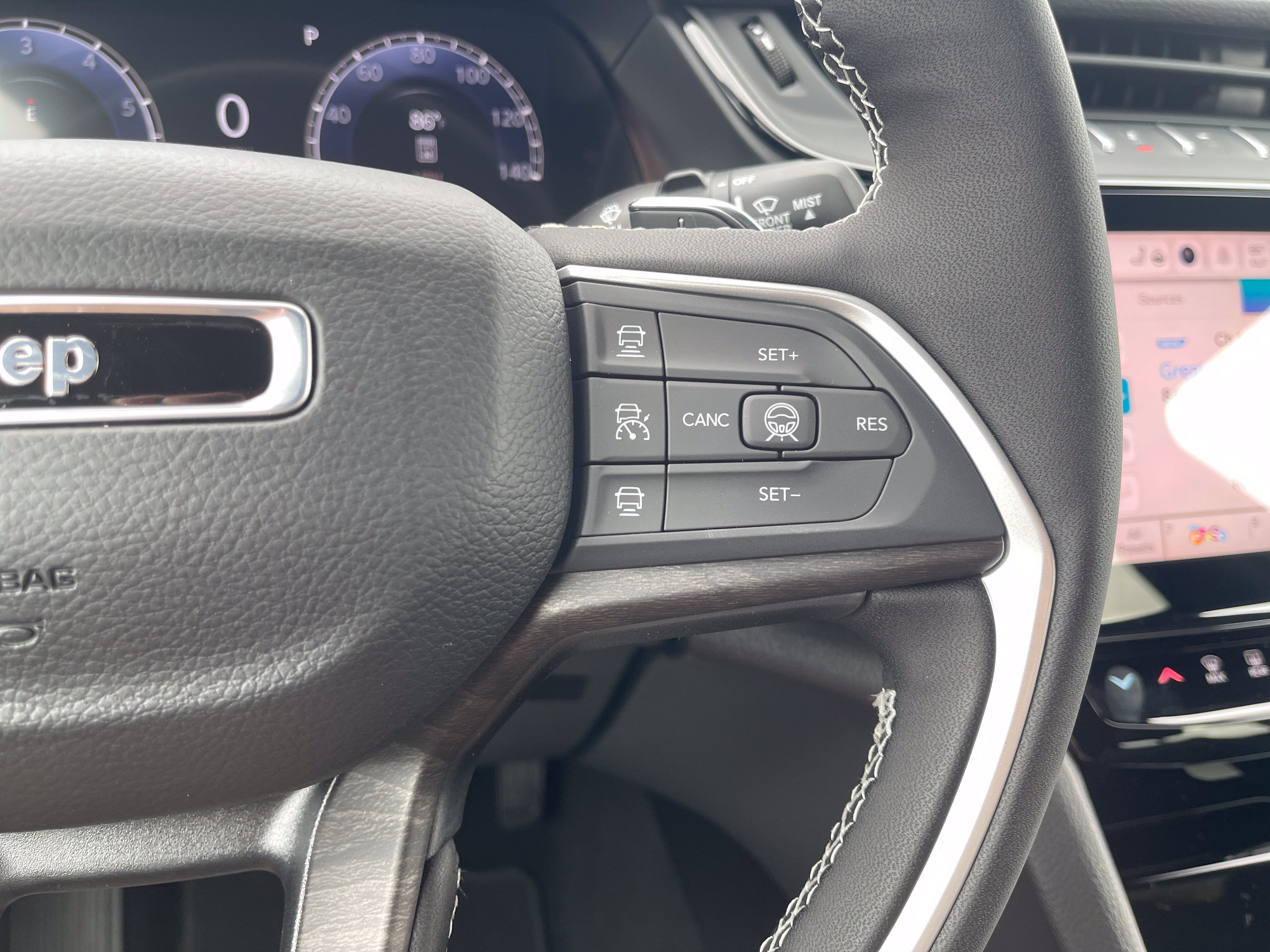 2026 Jeep Grand Cherokee Laredo Altitude