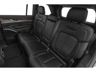 2026 Jeep Grand Cherokee Laredo Altitude