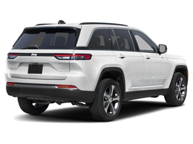 2026 Jeep Grand Cherokee Laredo Altitude