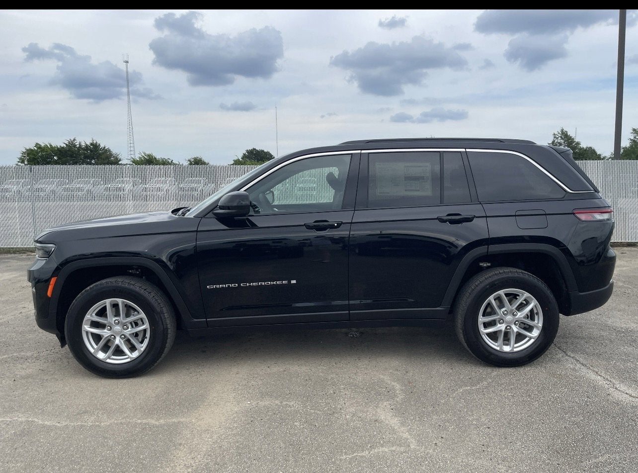 2026 Jeep Grand Cherokee Laredo