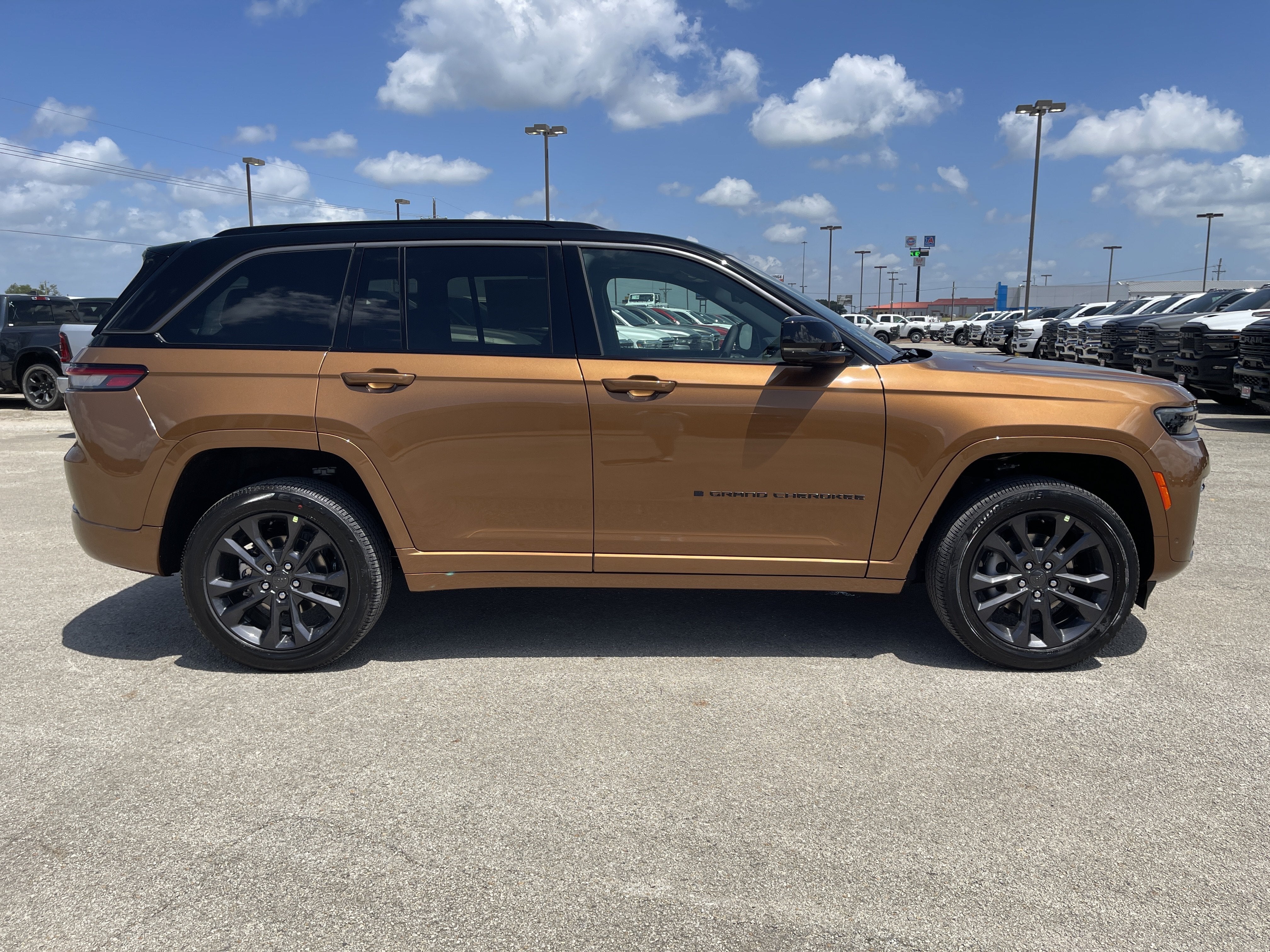 2026 Jeep Grand Cherokee Limited Reserve
