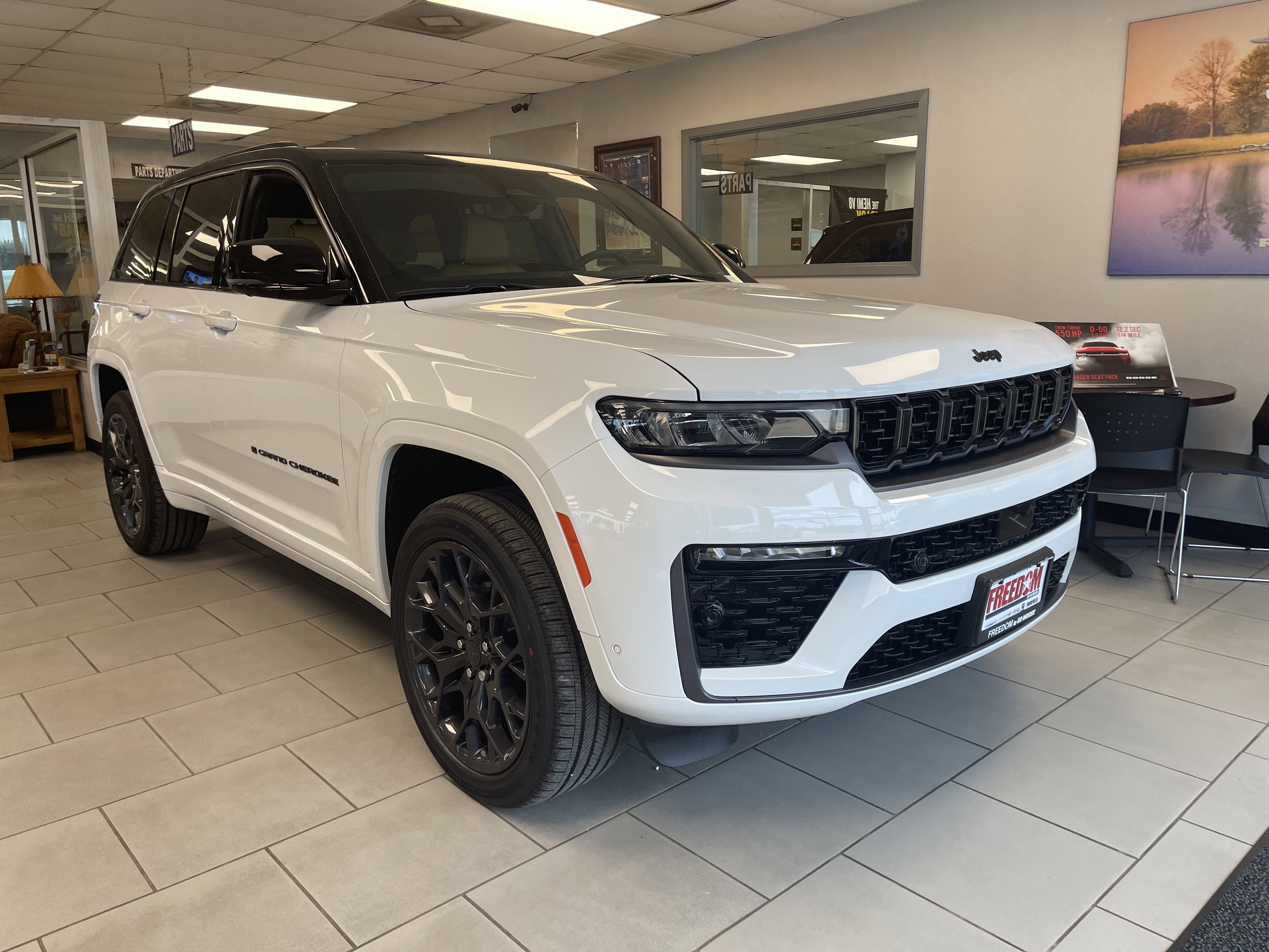2026 Jeep Grand Cherokee Summit