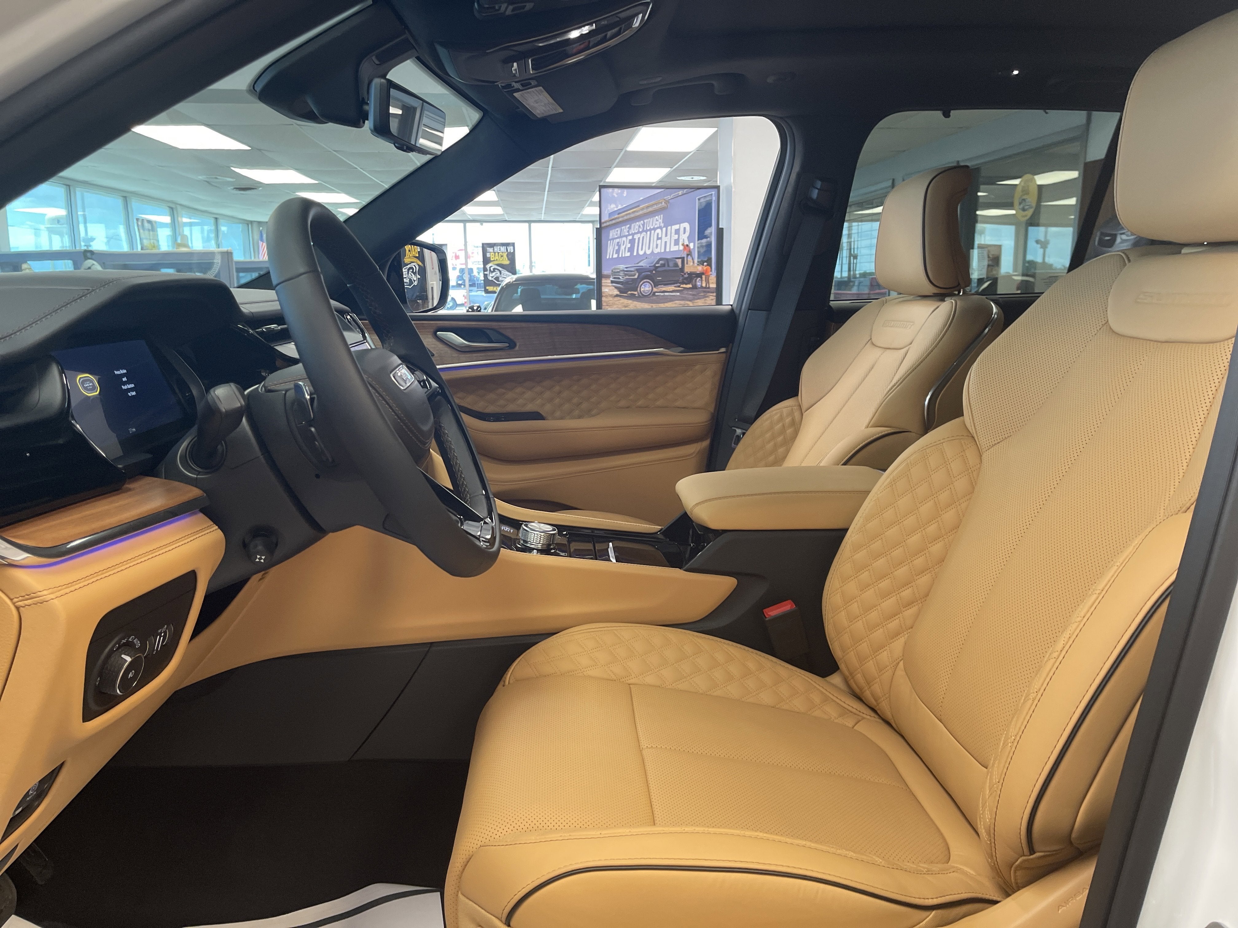 2026 Jeep Grand Cherokee Summit