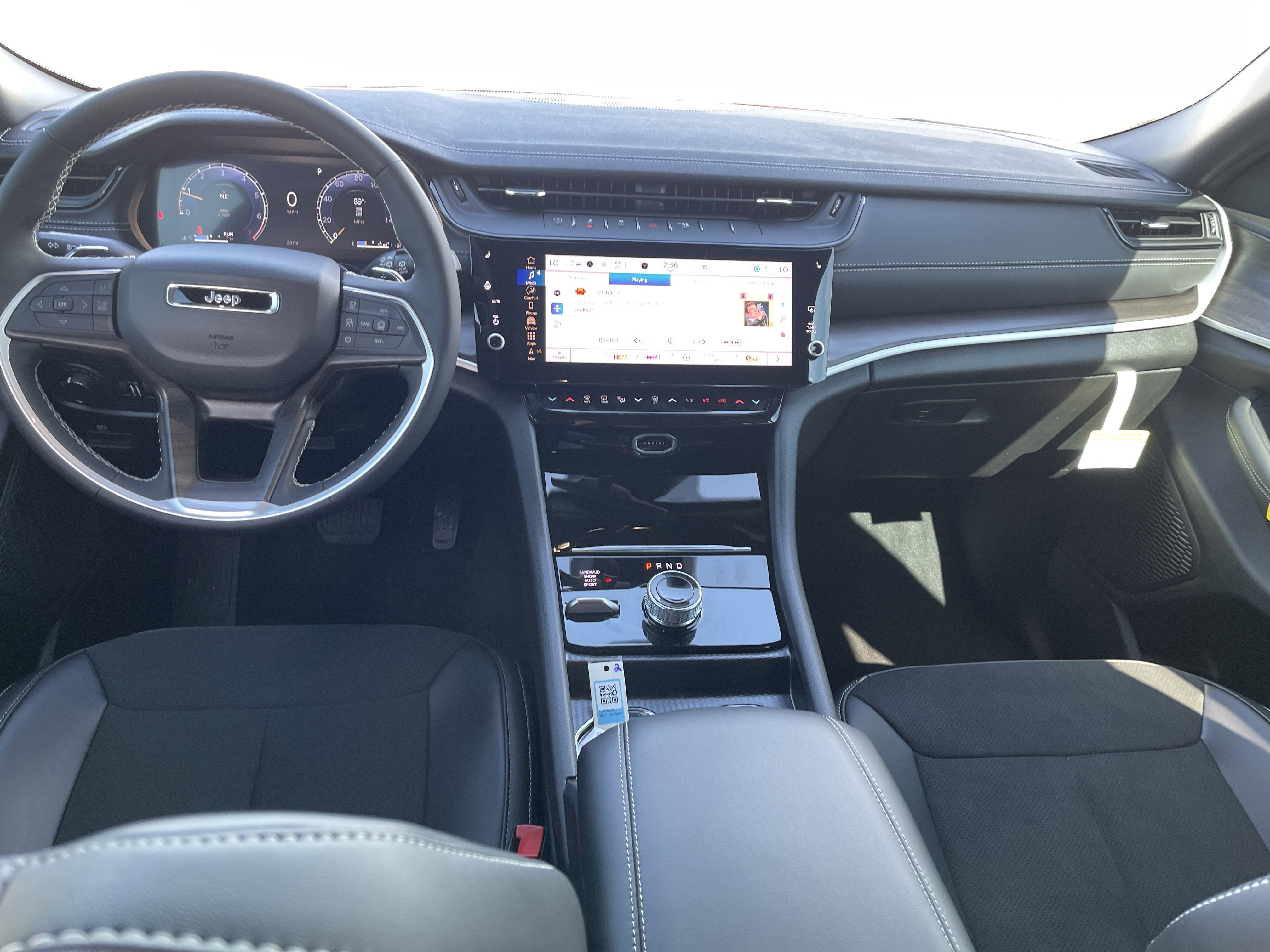 2026 Jeep Grand Cherokee Laredo Altitude