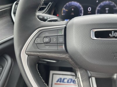 2026 Jeep Grand Cherokee Laredo Altitude