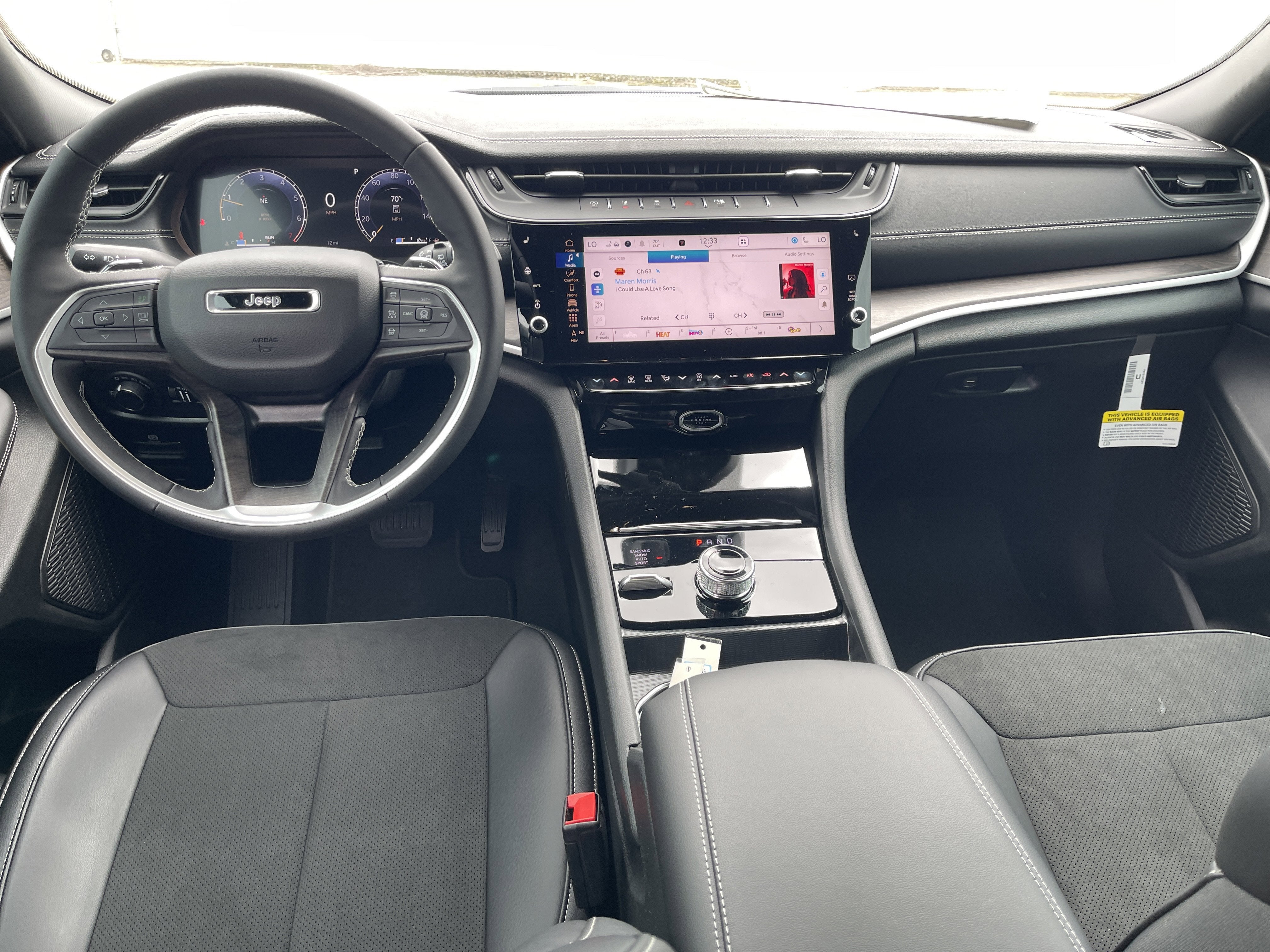 2026 Jeep Grand Cherokee Laredo Altitude