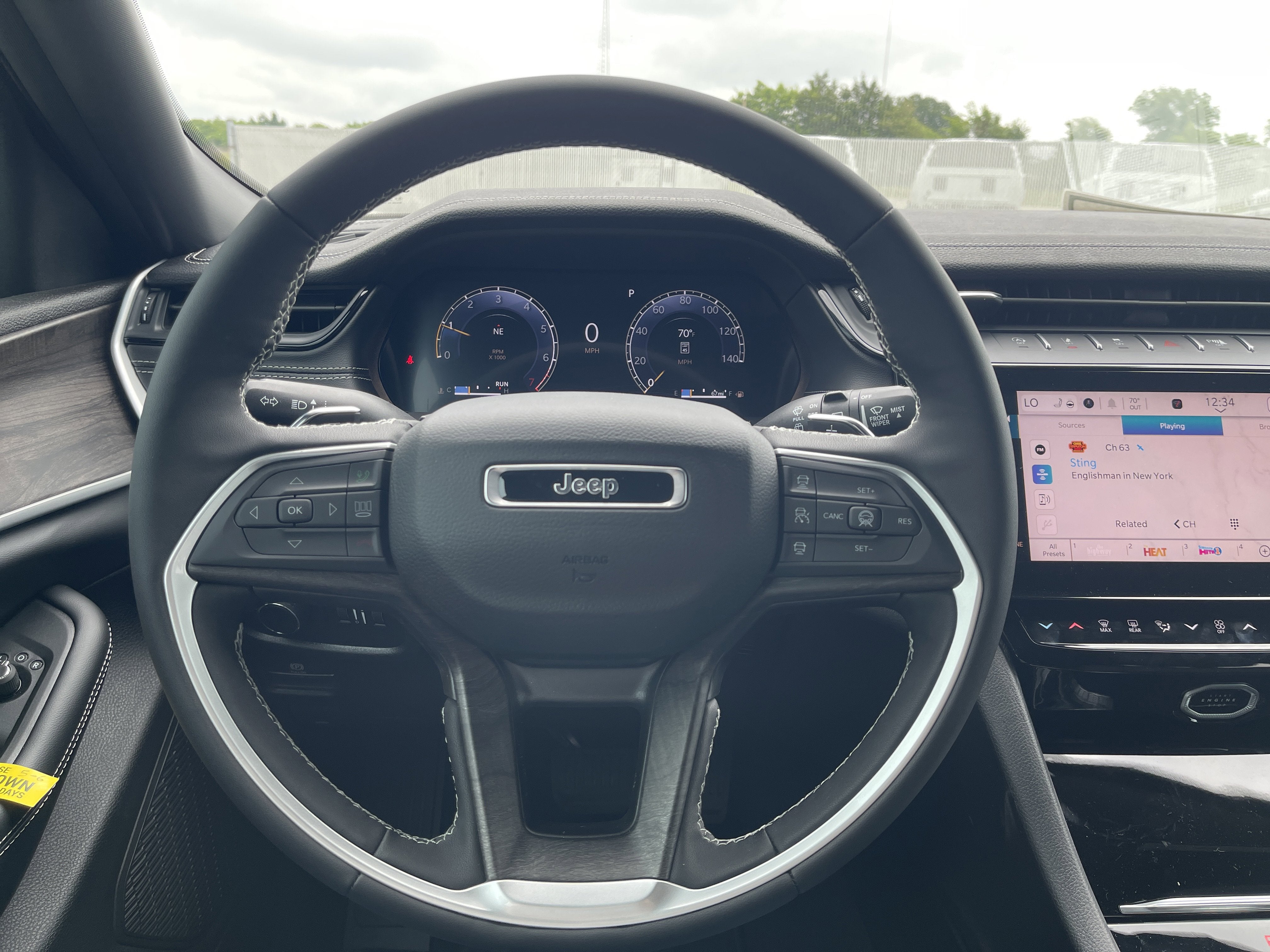 2026 Jeep Grand Cherokee Laredo Altitude