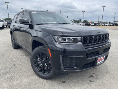 2026 Jeep Grand Cherokee Laredo Altitude