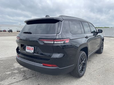 2026 Jeep Grand Cherokee Laredo Altitude