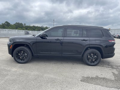 2026 Jeep Grand Cherokee Laredo Altitude