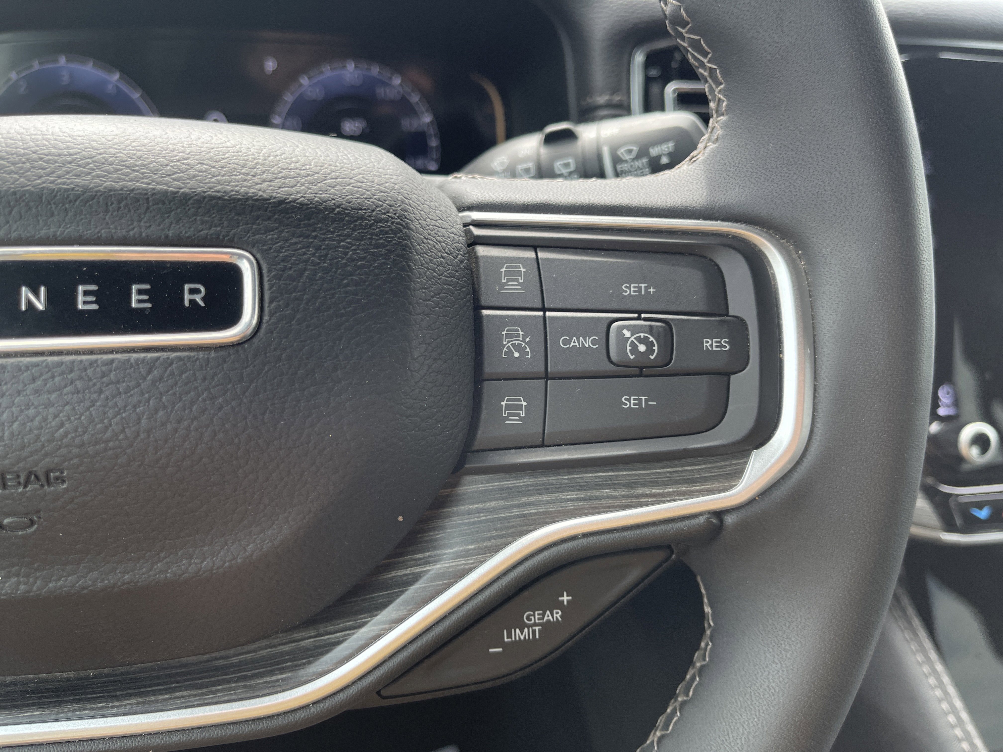 2024 Jeep Wagoneer L Series II