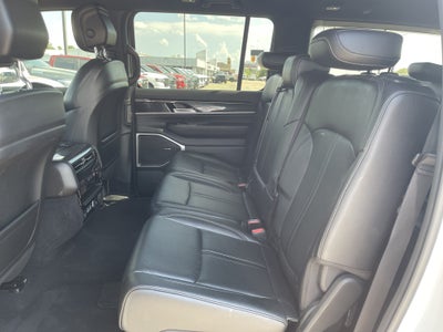 2023 Jeep Wagoneer Base