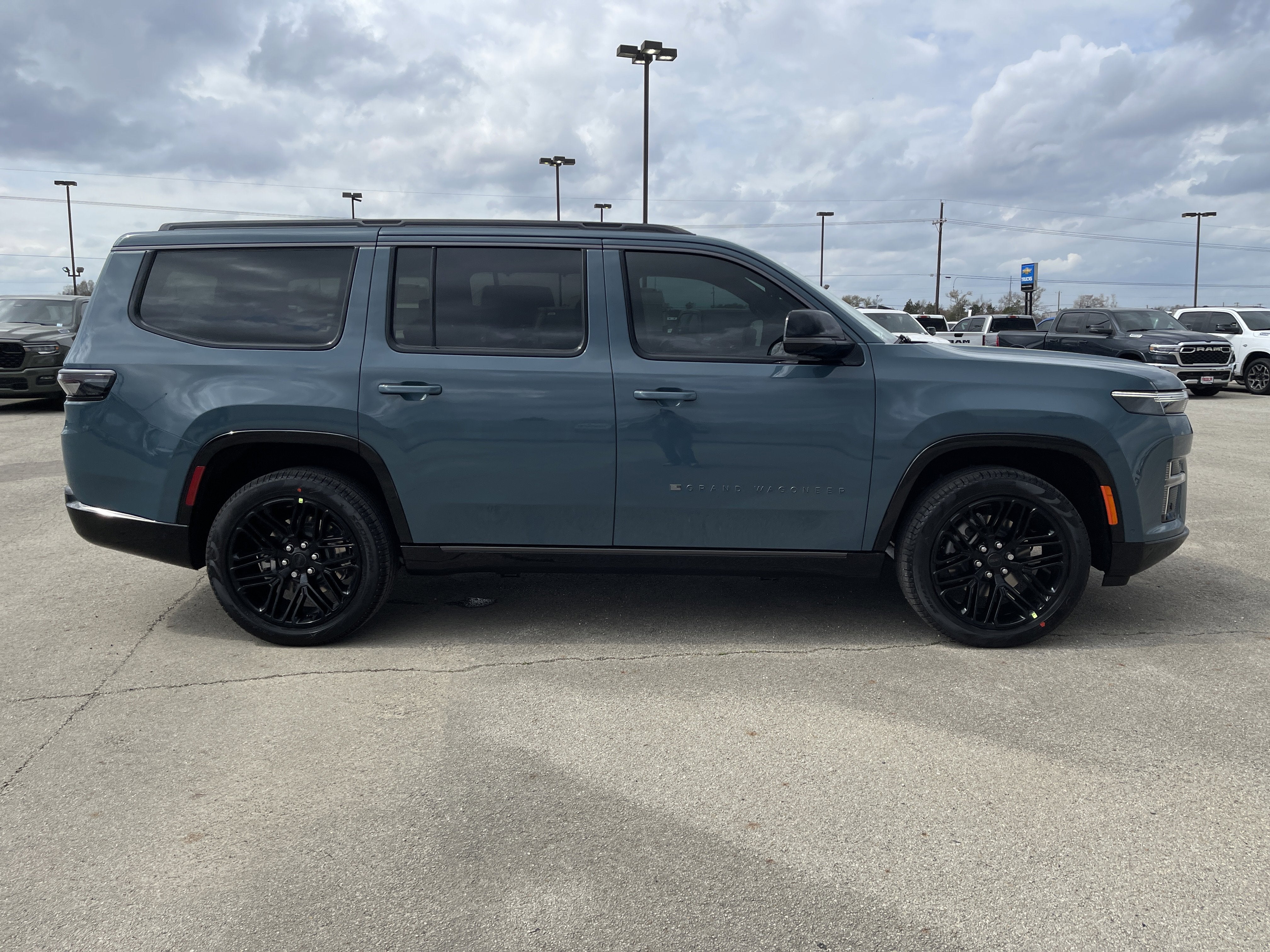 2026 Jeep Grand Wagoneer Limited Reserve