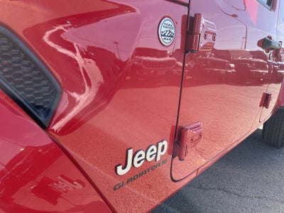 2023 Jeep Gladiator Overland