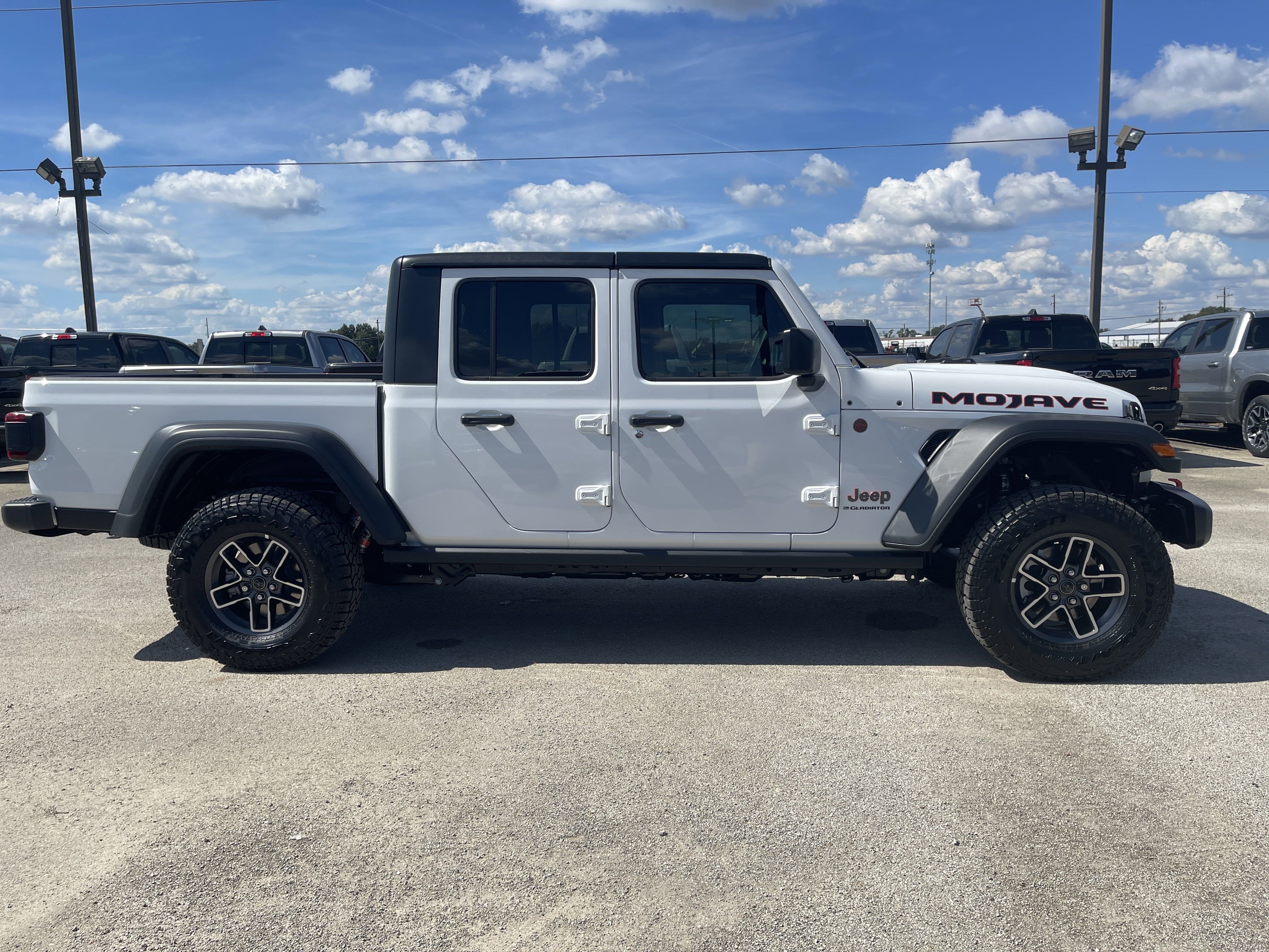 2025 Jeep Gladiator Mojave