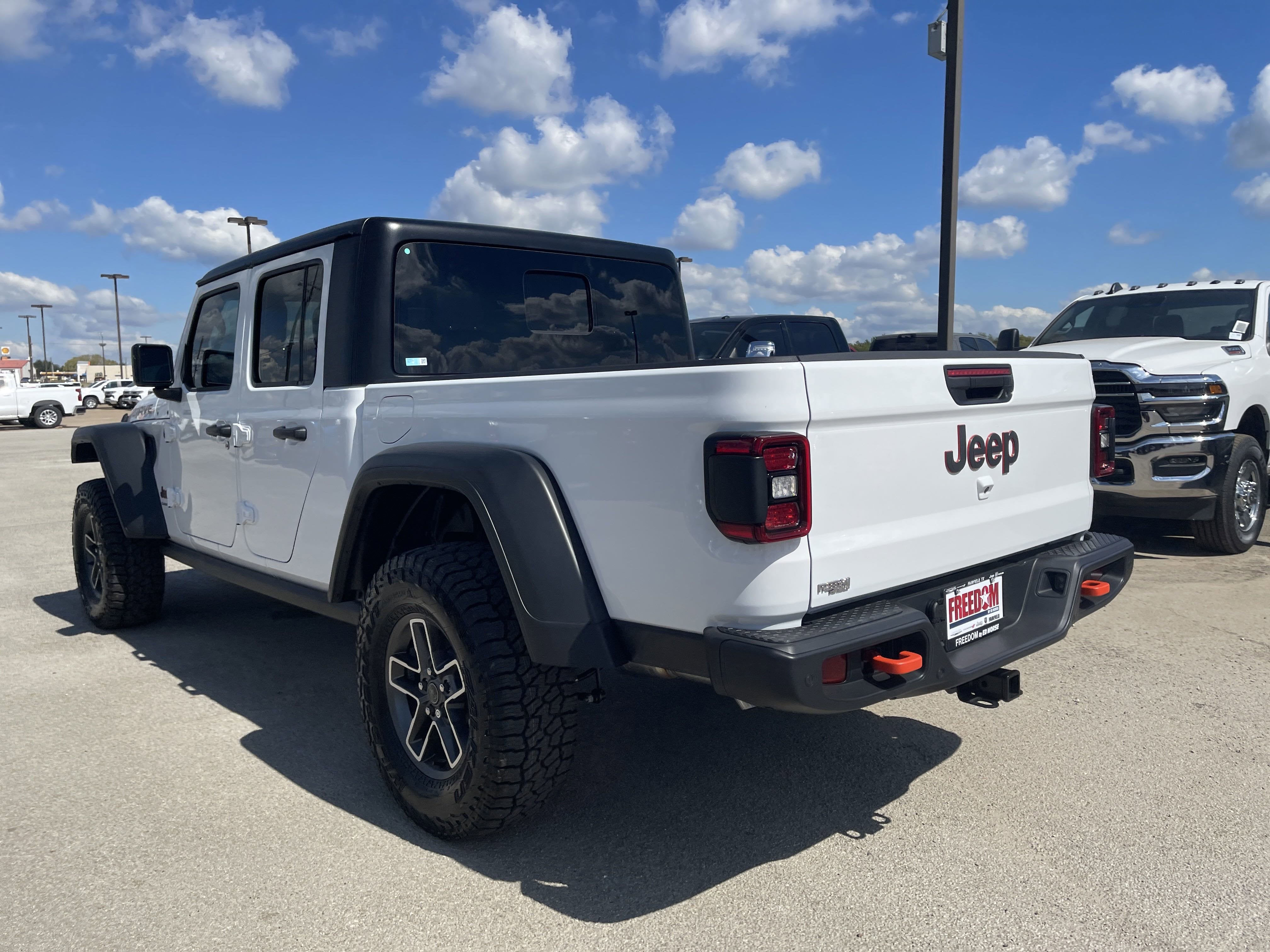 2025 Jeep Gladiator Mojave