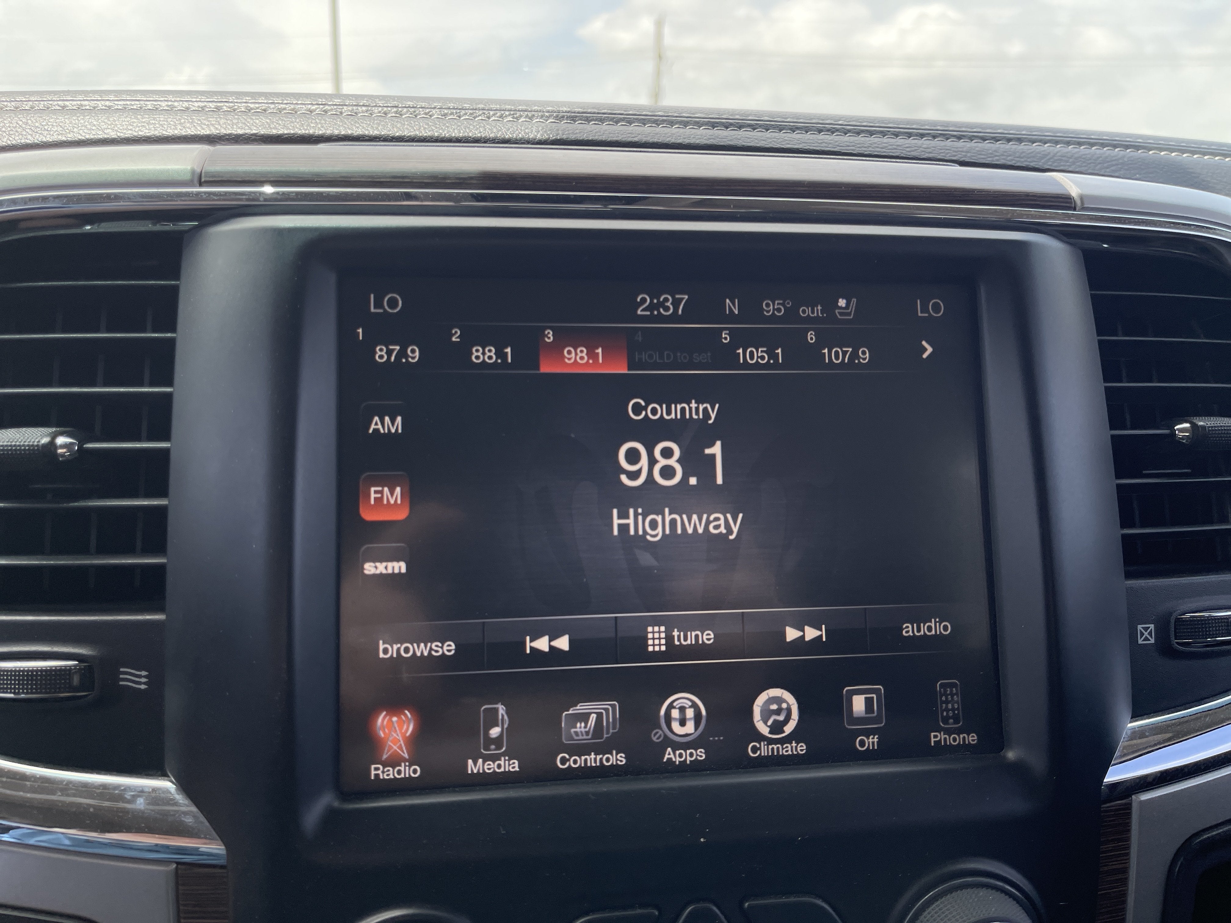 2016 RAM 1500 Laramie