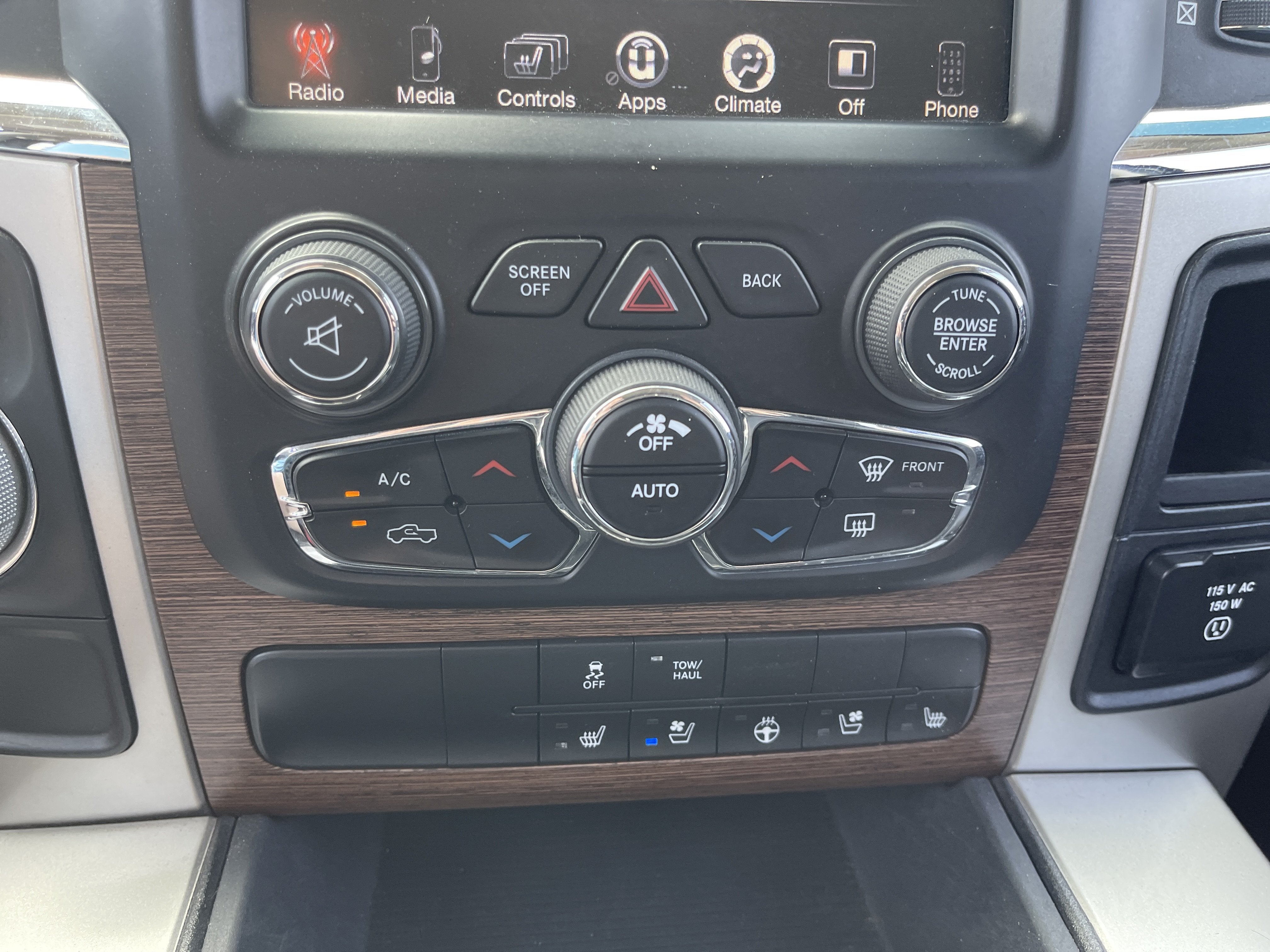 2016 RAM 1500 Laramie
